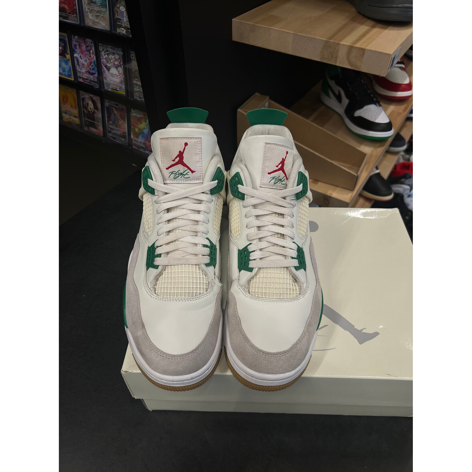 Jordan Jordan 4 Retro SB Pine Green Size 14, PREOWNED