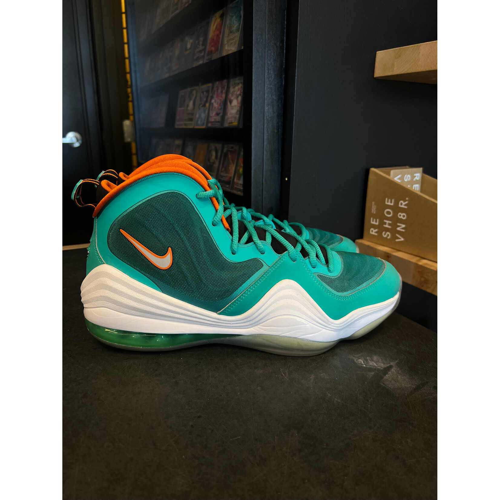 Nike Nike Penny V Miami Dolphins Size 12, PREOWNED