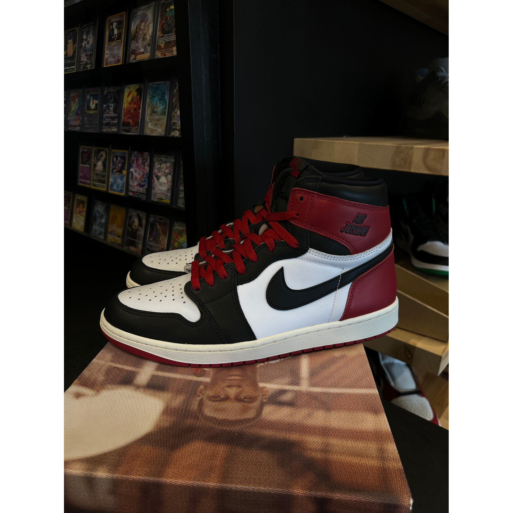 Jordan Jordan 1 Retro High OG Black Toe Reimagined Size 12, PREOWNED