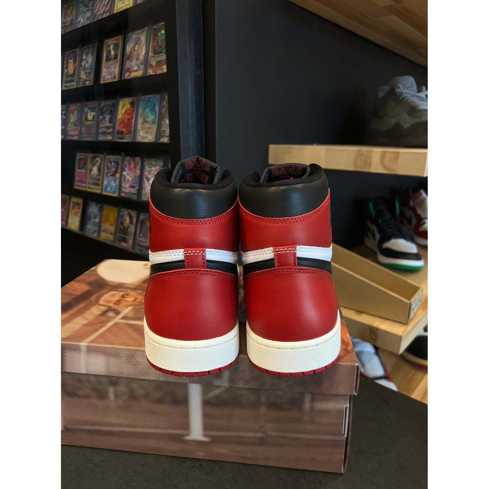 Jordan Jordan 1 Retro High OG Black Toe Reimagined Size 12, PREOWNED