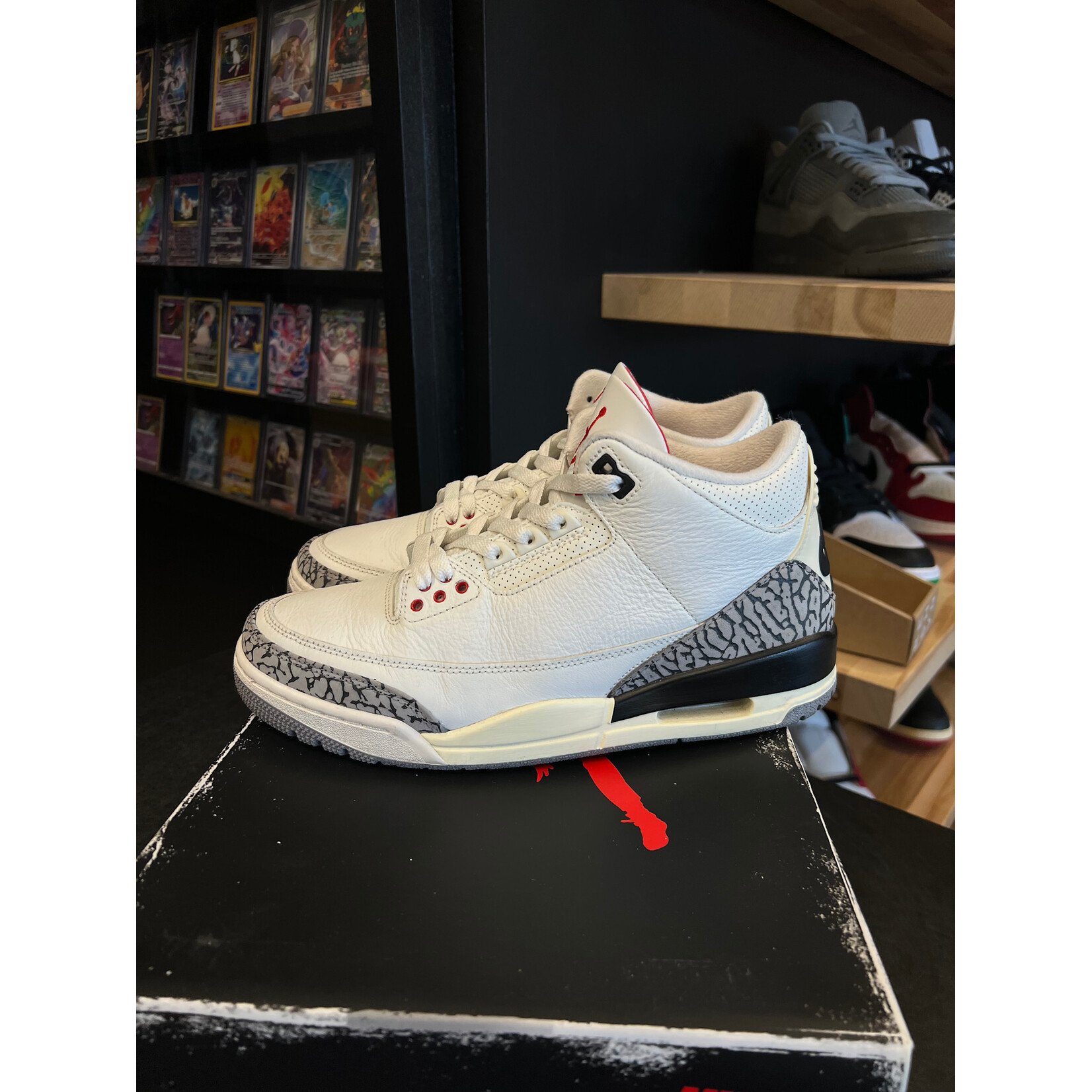 Jordan Jordan 3 Retro White Cement Reimagined Size 8.5, PREOWNED