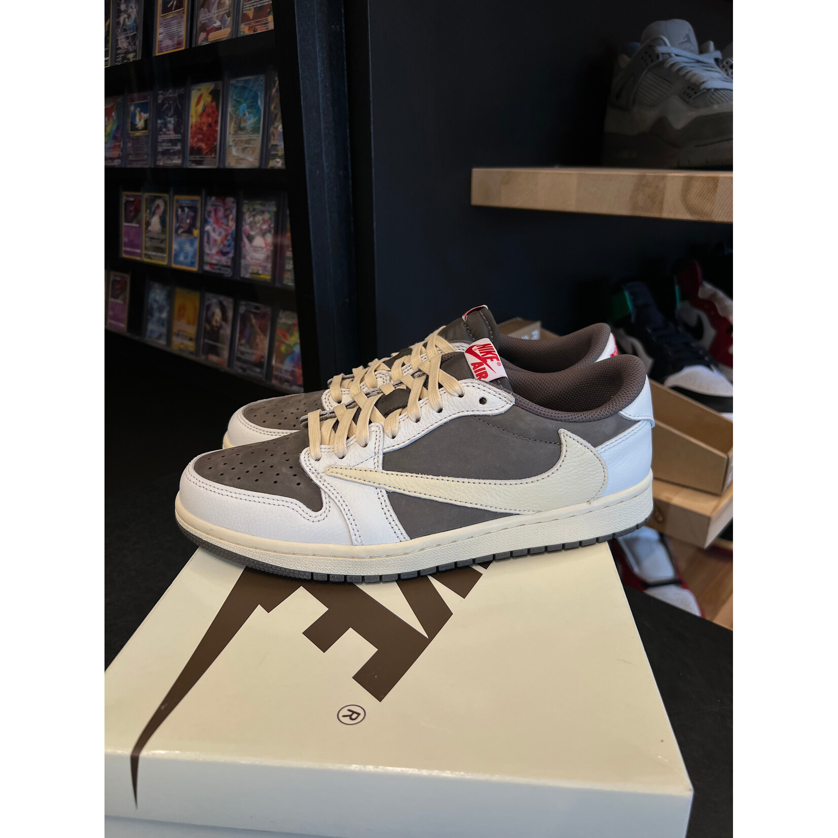 Jordan Jordan 1 Retro Low OG SP Travis Scott Reverse Mocha Size 8, PREOWNED