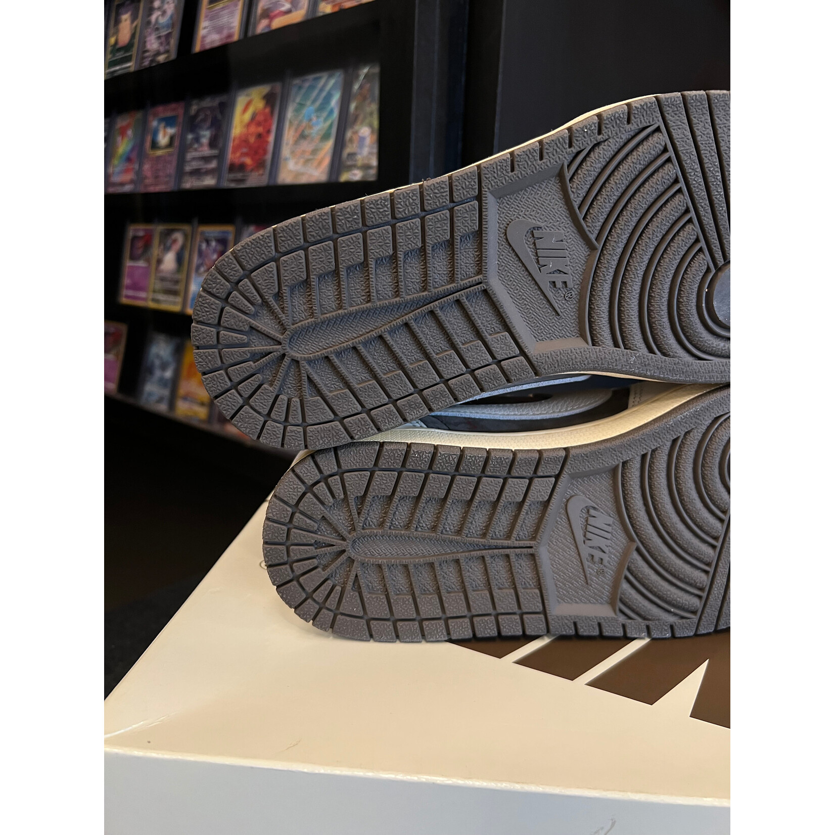 Jordan Jordan 1 Retro Low OG SP Travis Scott Reverse Mocha Size 8, PREOWNED