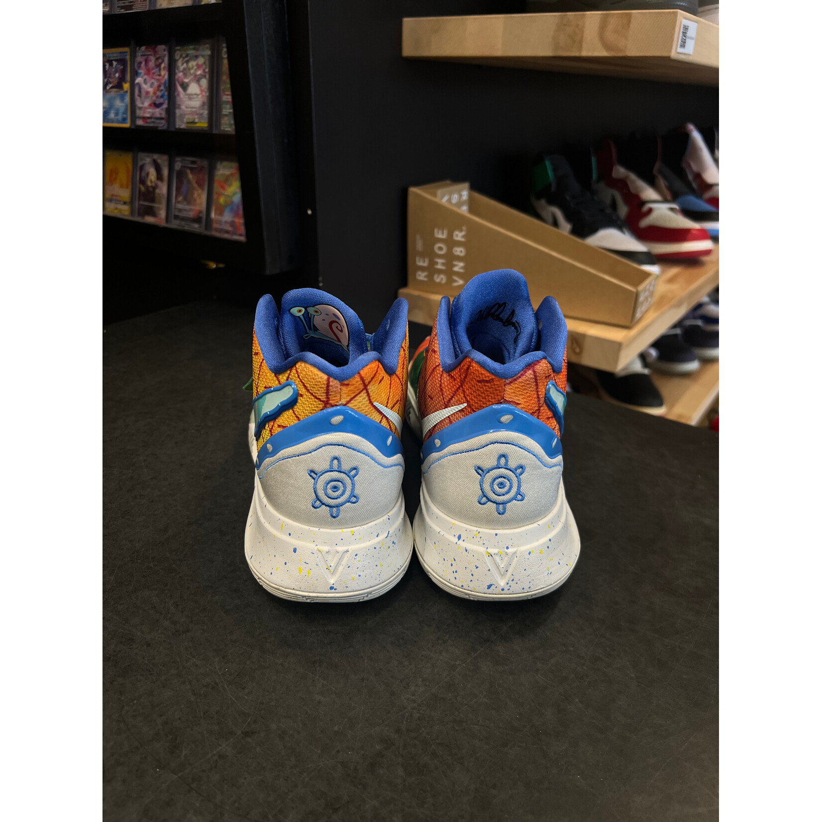 Nike Nike Kyrie 5 Spongebob Pineapple House Size 8.5, PREOWNED