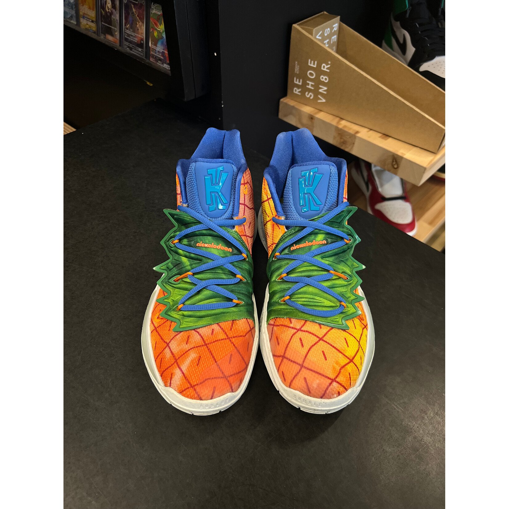 Nike Nike Kyrie 5 Spongebob Pineapple House Size 8.5, PREOWNED