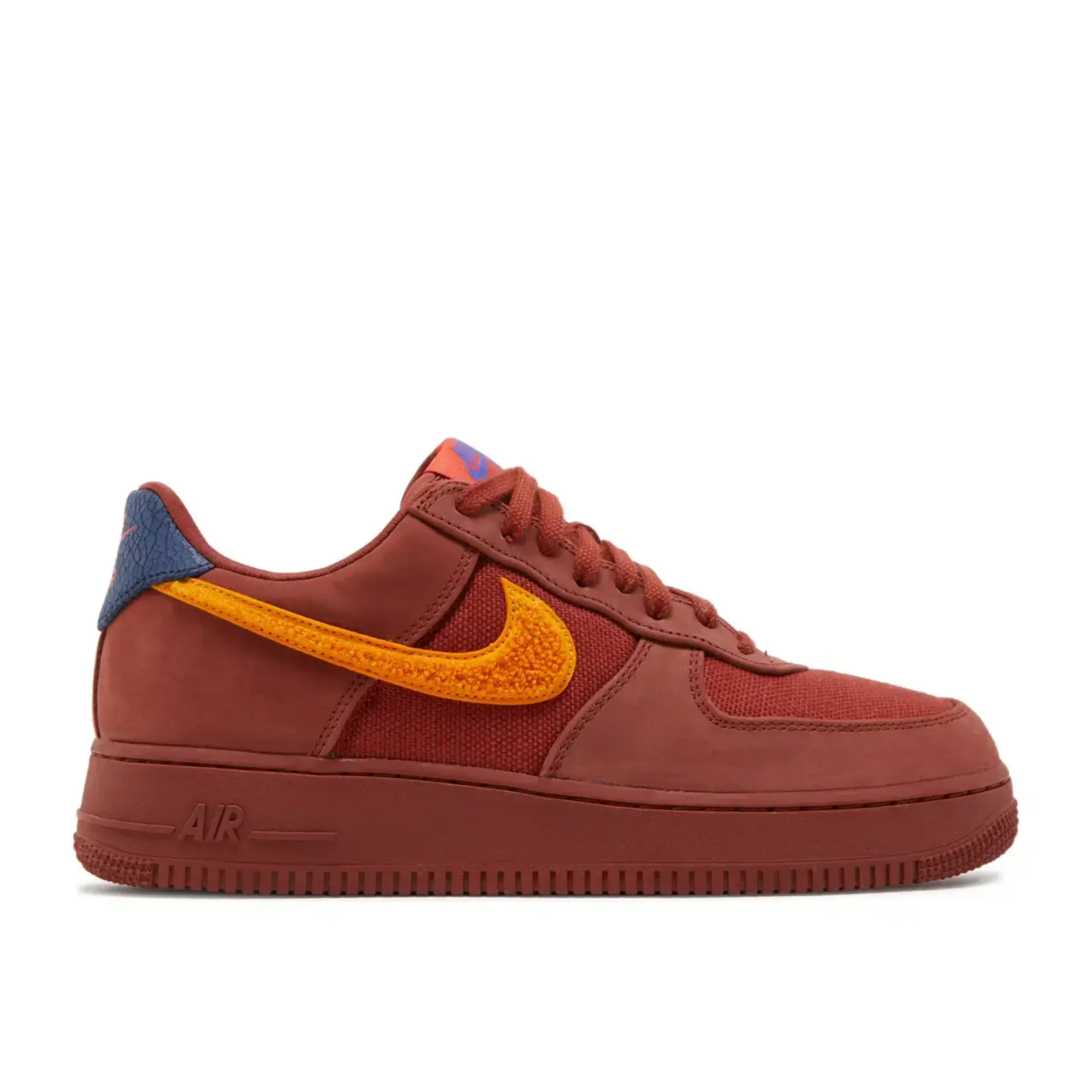 Nike Nike Air Force 1 Low La Familia Size 11, DS BRAND NEW*