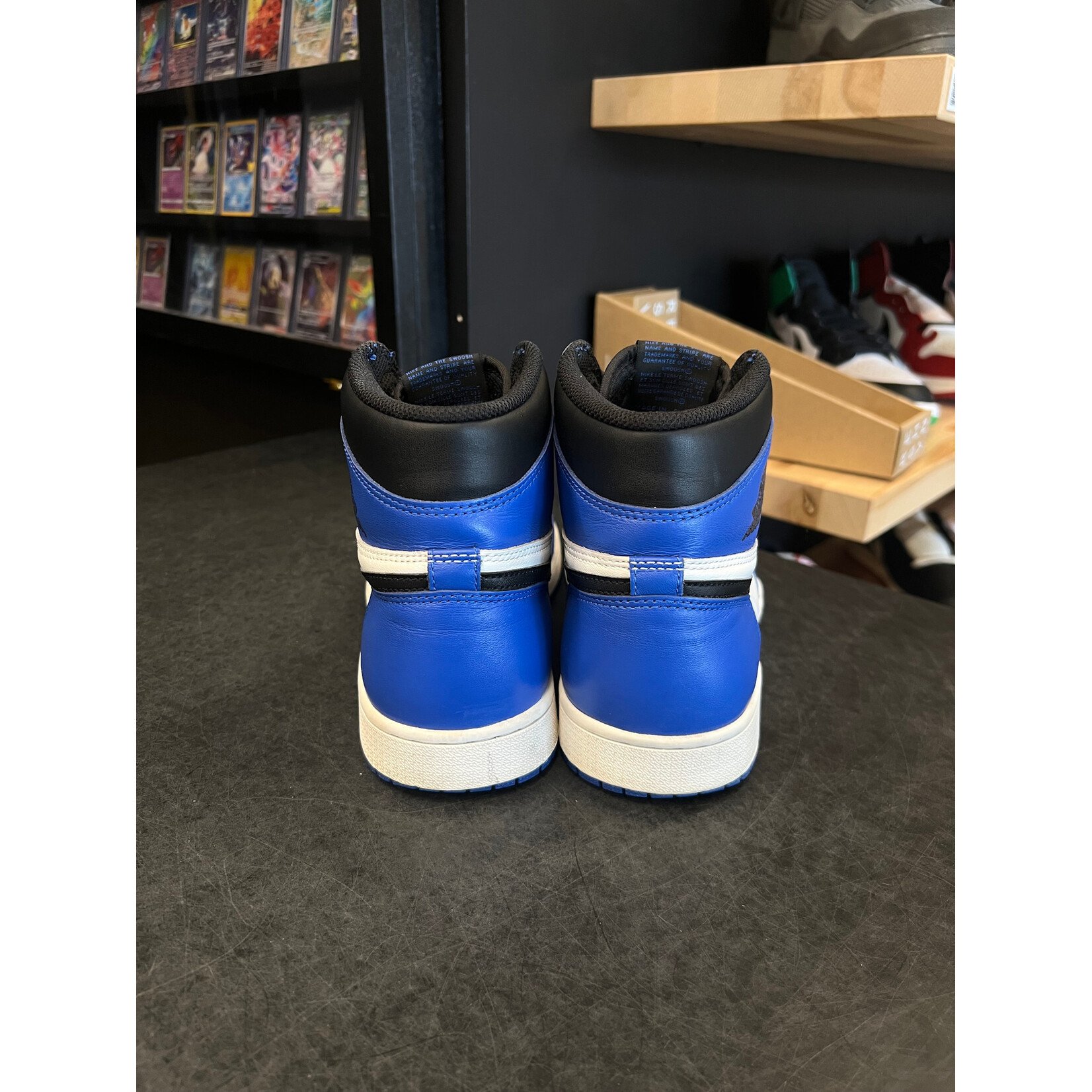 Jordan Jordan 1 Retro High Game Royal Size 9.5, PREOWNED