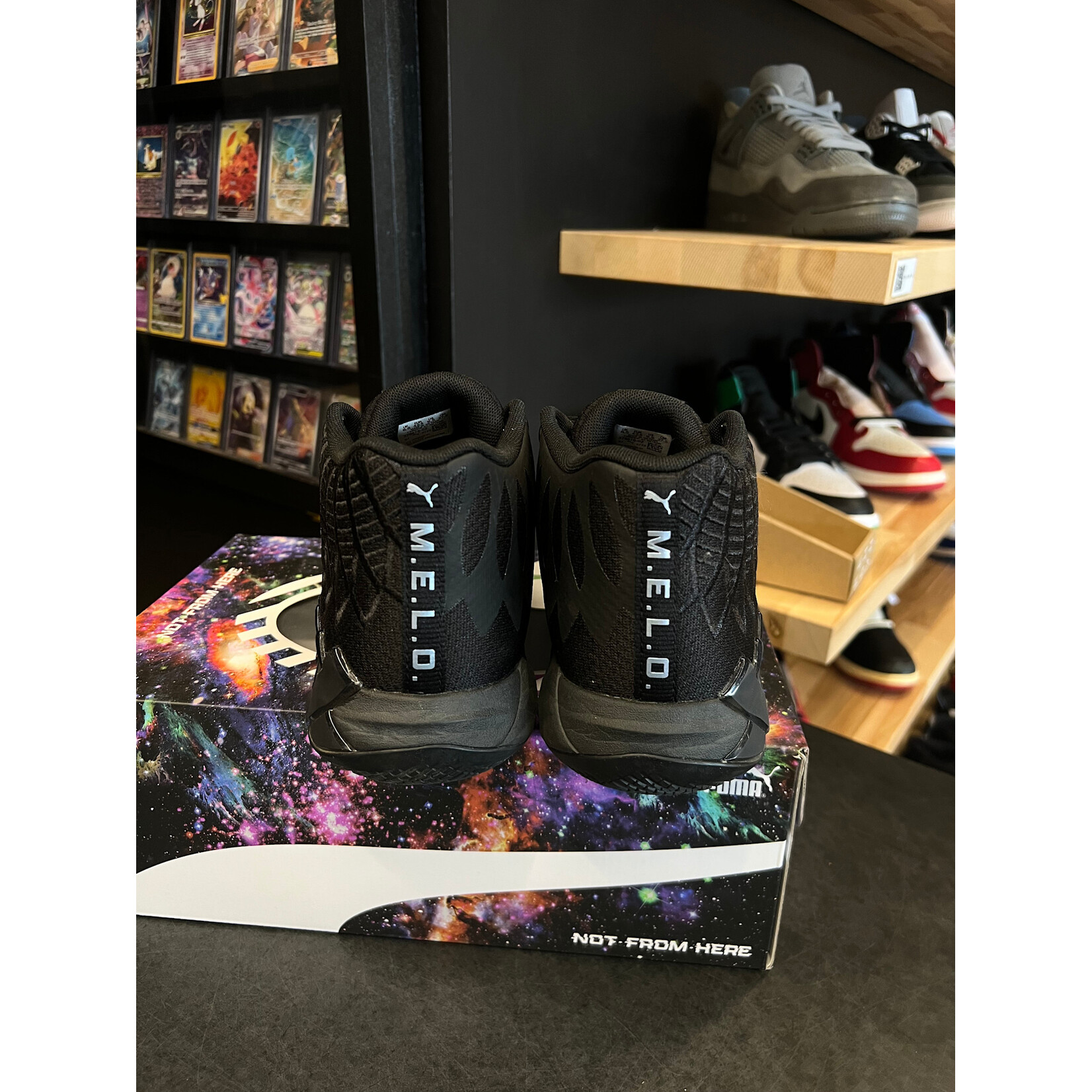 Puma Puma LaMelo Ball MB.01 Iridescent Dreams Size 9.5, PREOWNED