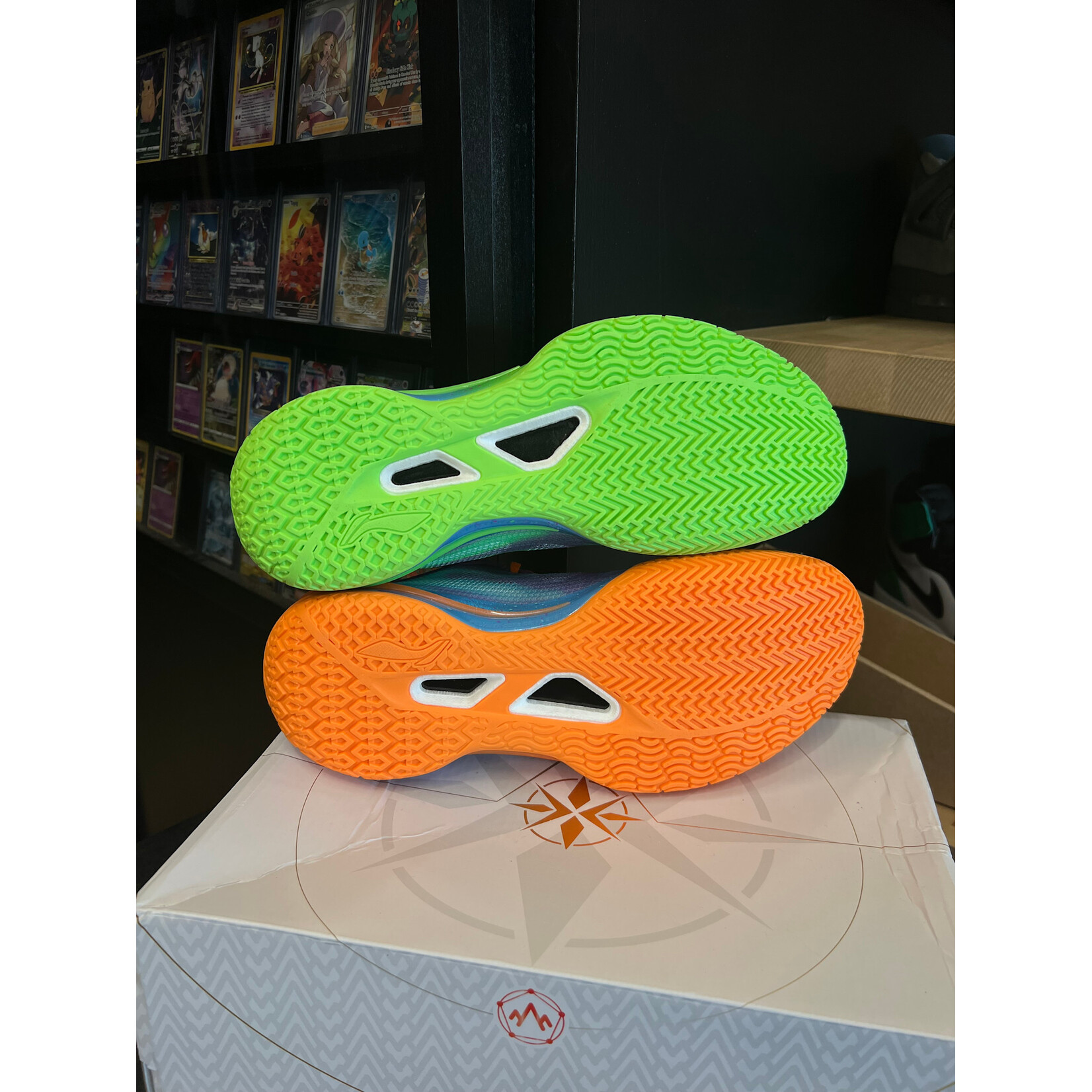 LiNing LiNing Liren 5 V2 Low “Over Mountain” Mismatched  Size 9.5, PREOWNED TRIED ON PADS