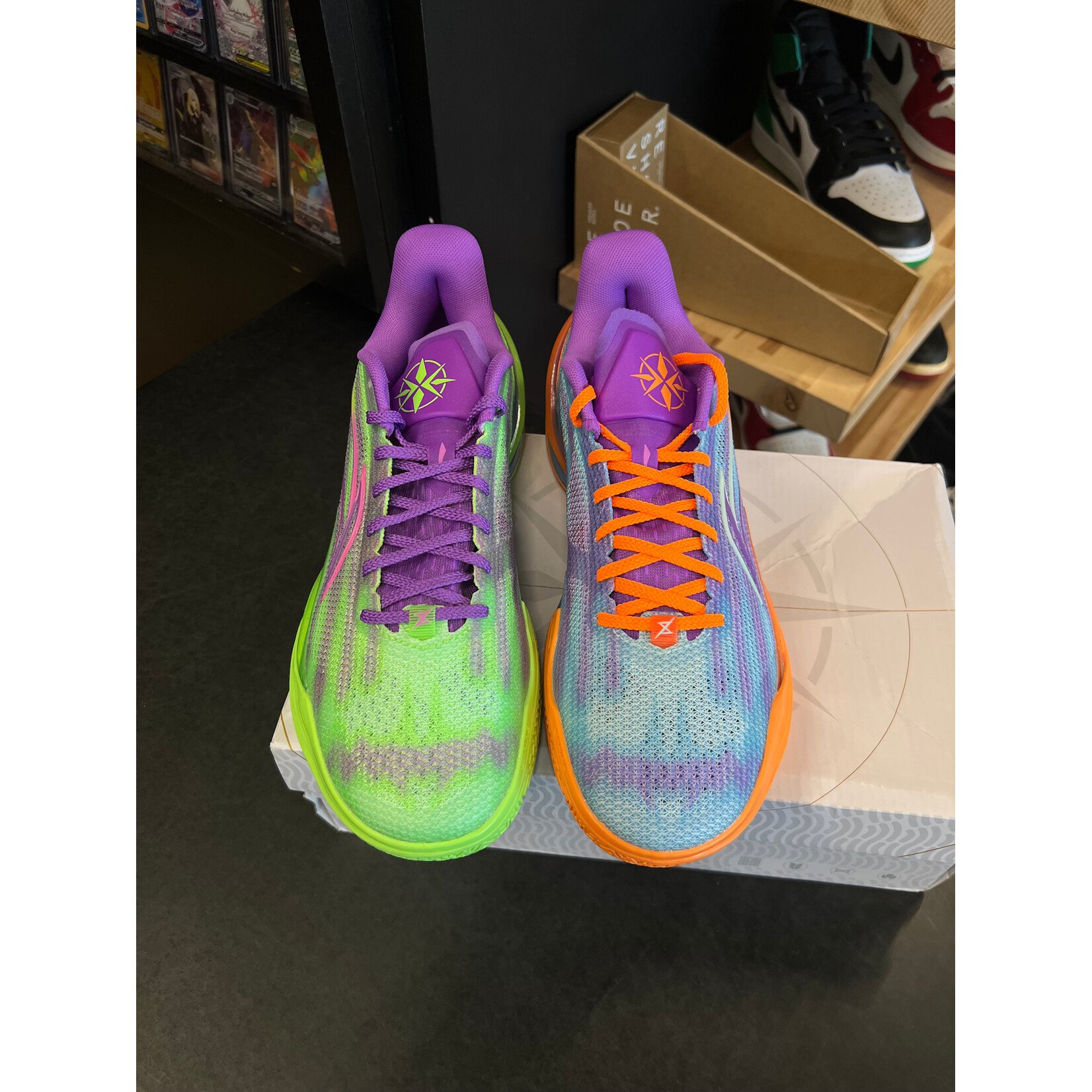 LiNing LiNing Liren 5 V2 Low “Over Mountain” Mismatched  Size 9.5, PREOWNED TRIED ON PADS