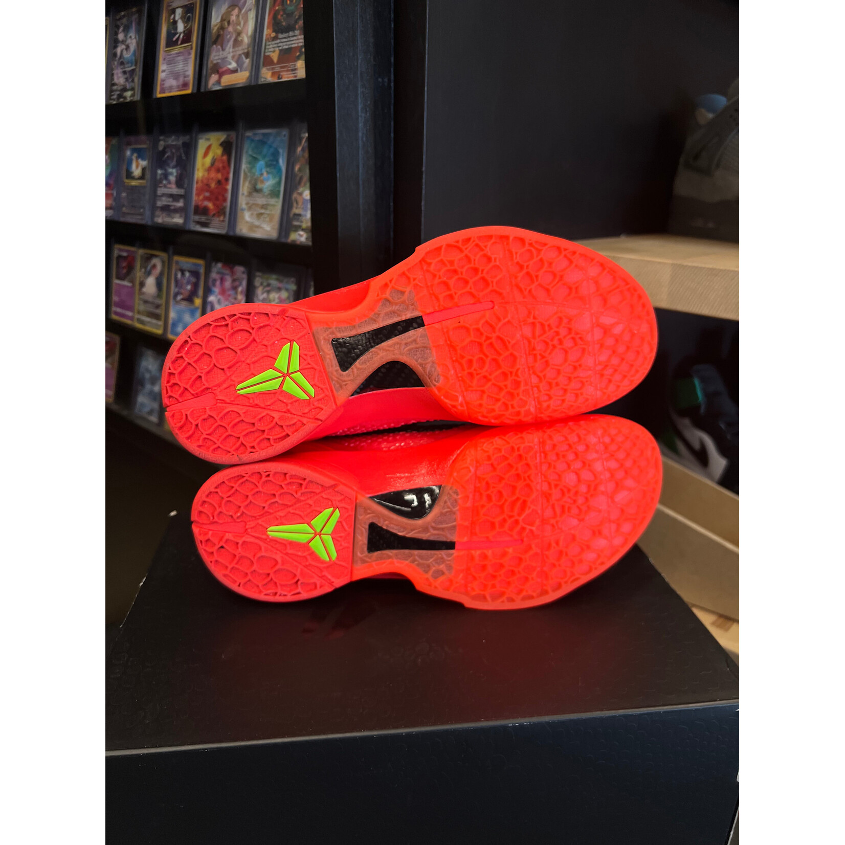 Nike Nike Kobe 6 Protro Reverse Grinch Size 9.5, PREOWNED