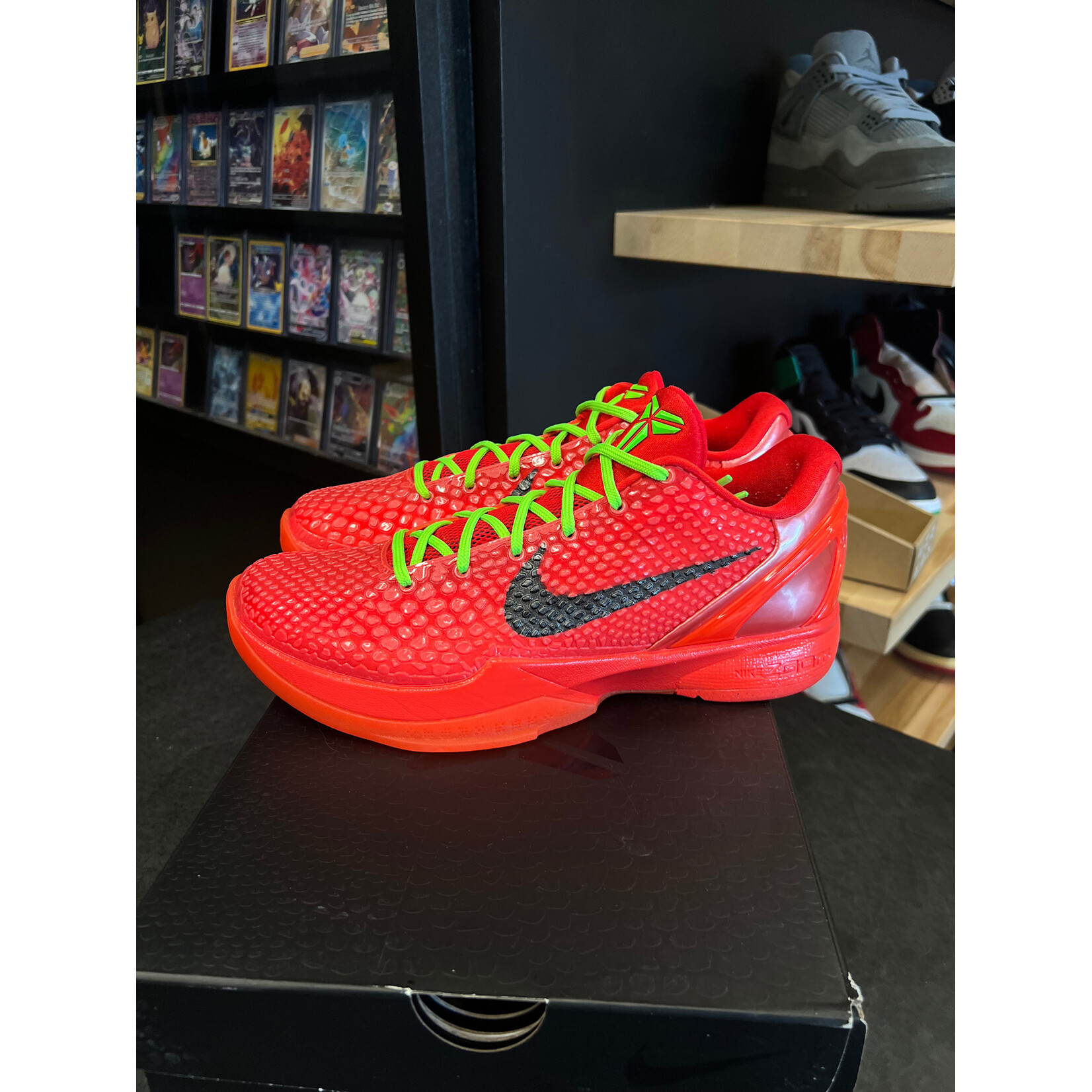 Nike Nike Kobe 6 Protro Reverse Grinch Size 9.5, PREOWNED