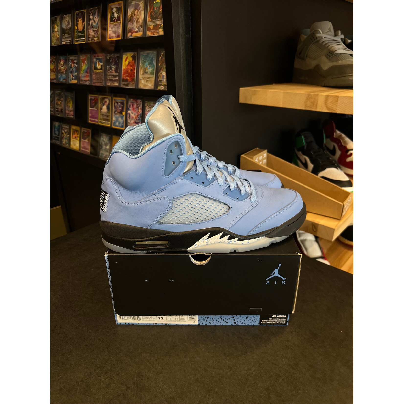 Jordan Jordan 5 Retro UNC University Blue Size 12, PREOWNED