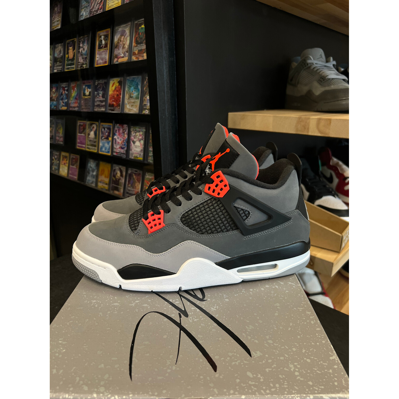 Jordan Jordan 4 Retro Infrared Size 12, PREOWNED