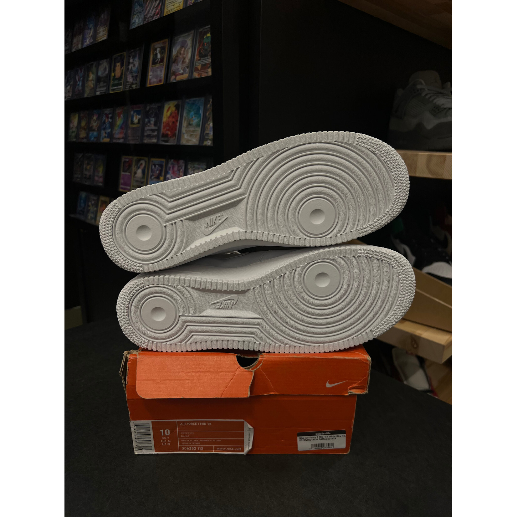 Nike Nike Air Force 1 Mid '03 White Size 10, DS BRAND NEW DAMAGED BOX