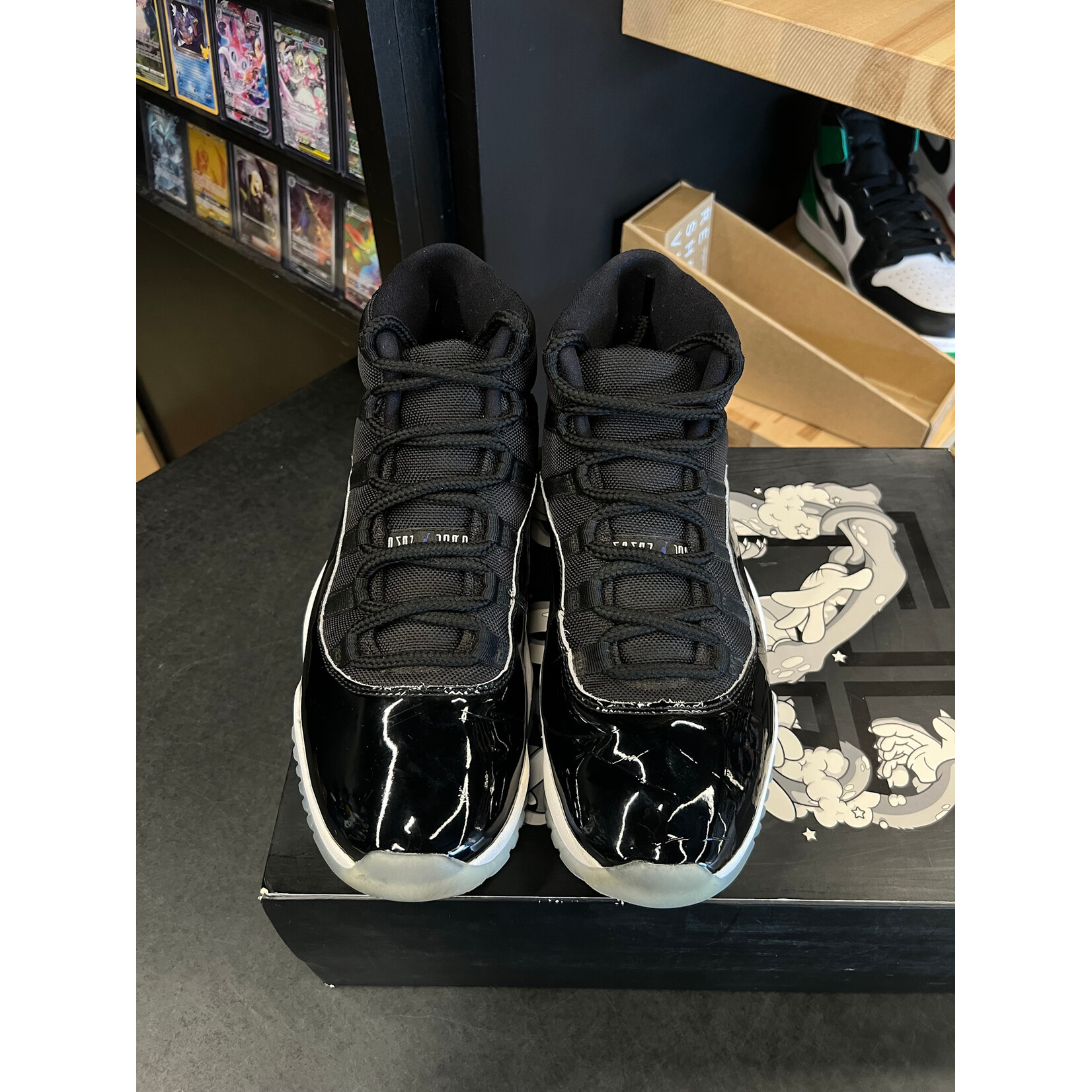 Jordan Jordan 11 Retro Space Jam (2016) Size 10, PREOWNED