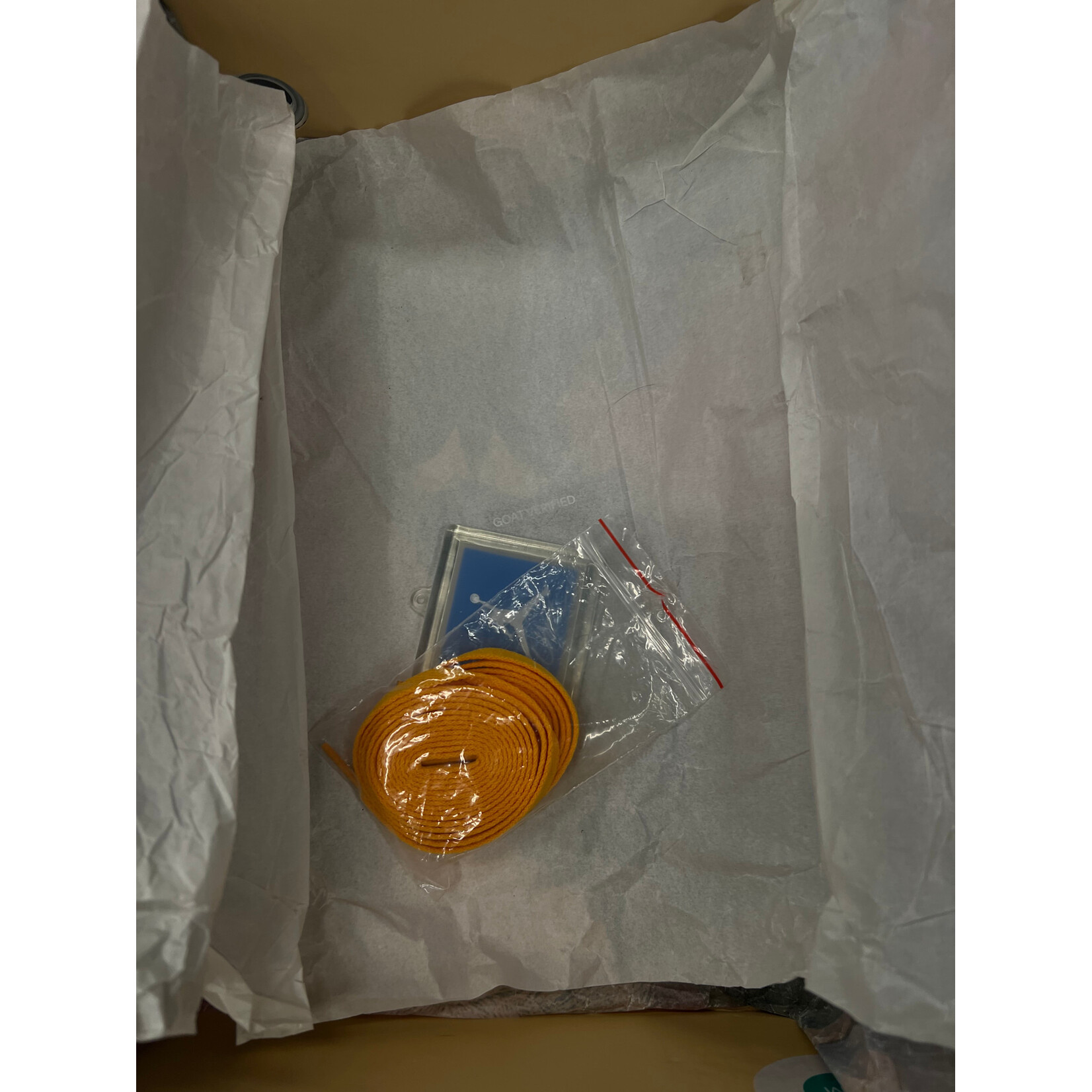 Jordan Jordan 4 Retro Union Guava Ice Size 10, PREOWNED