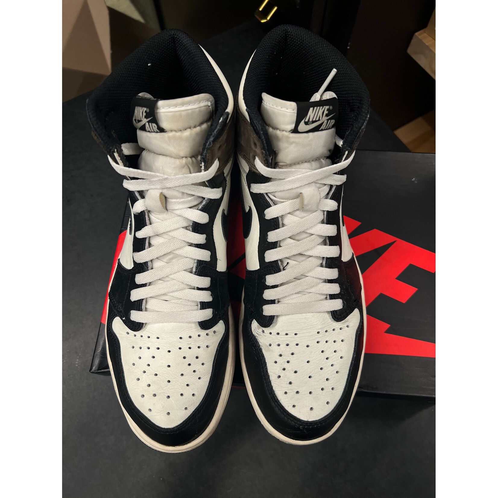 Jordan Jordan 1 Retro High Dark Mocha Size 10, PREOWNED