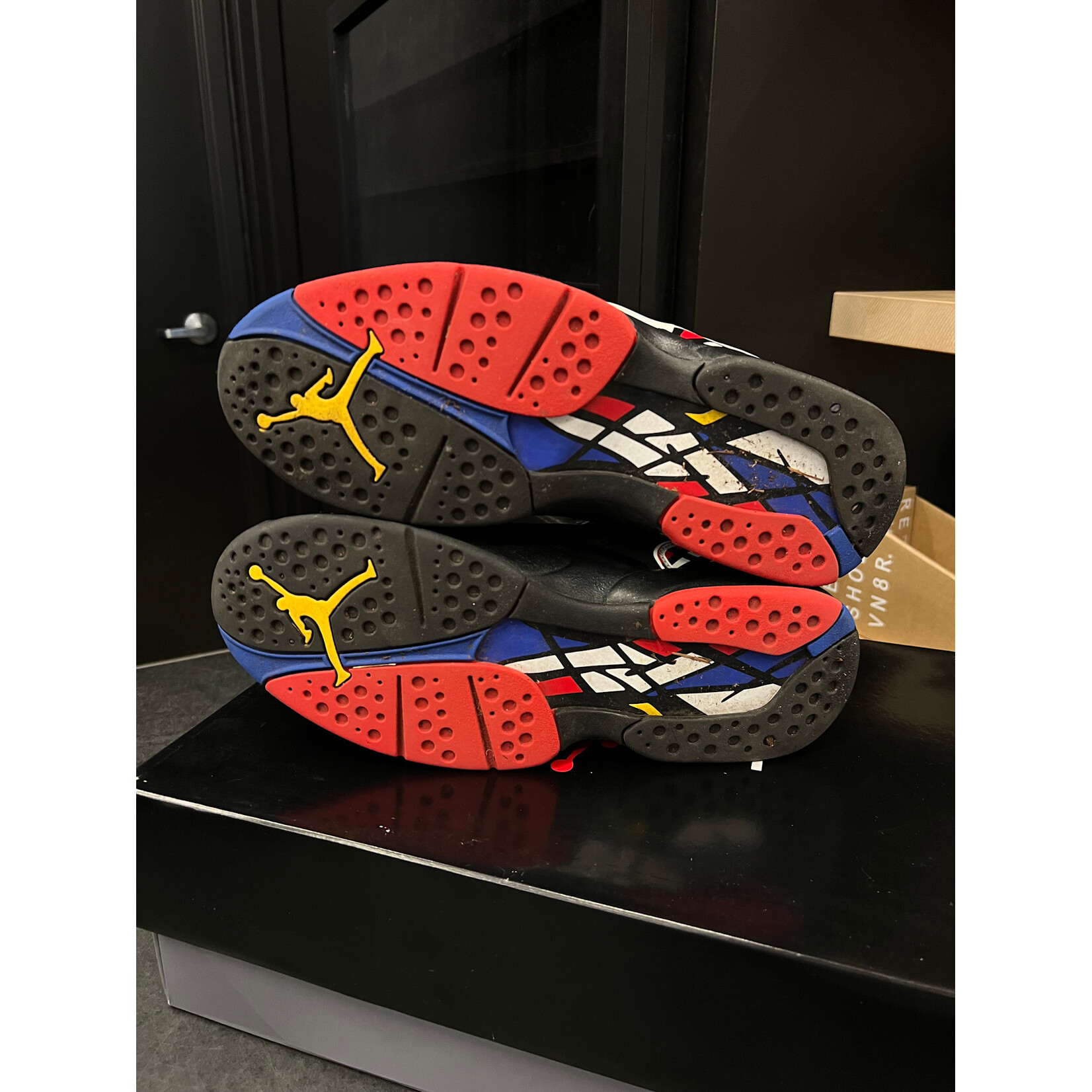 Jordan Jordan 8 Retro Playoffs (2023) Size 9, PREOWNED