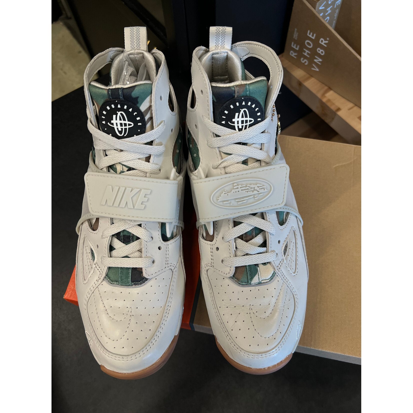Nike Nike Air Trainer Huarache Corteiz Light Bone Size 10, PREOWNED