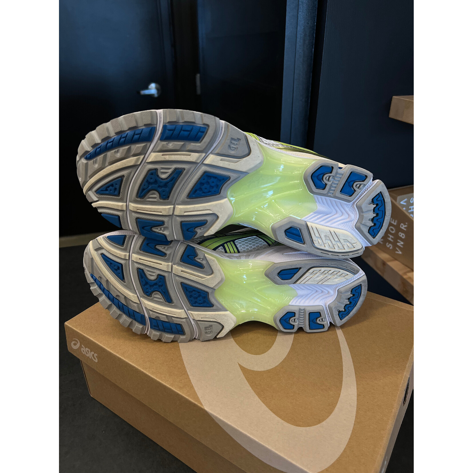 ASICS ASICS Gel-Kayano 14 Sprite Size 10, PREOWNED