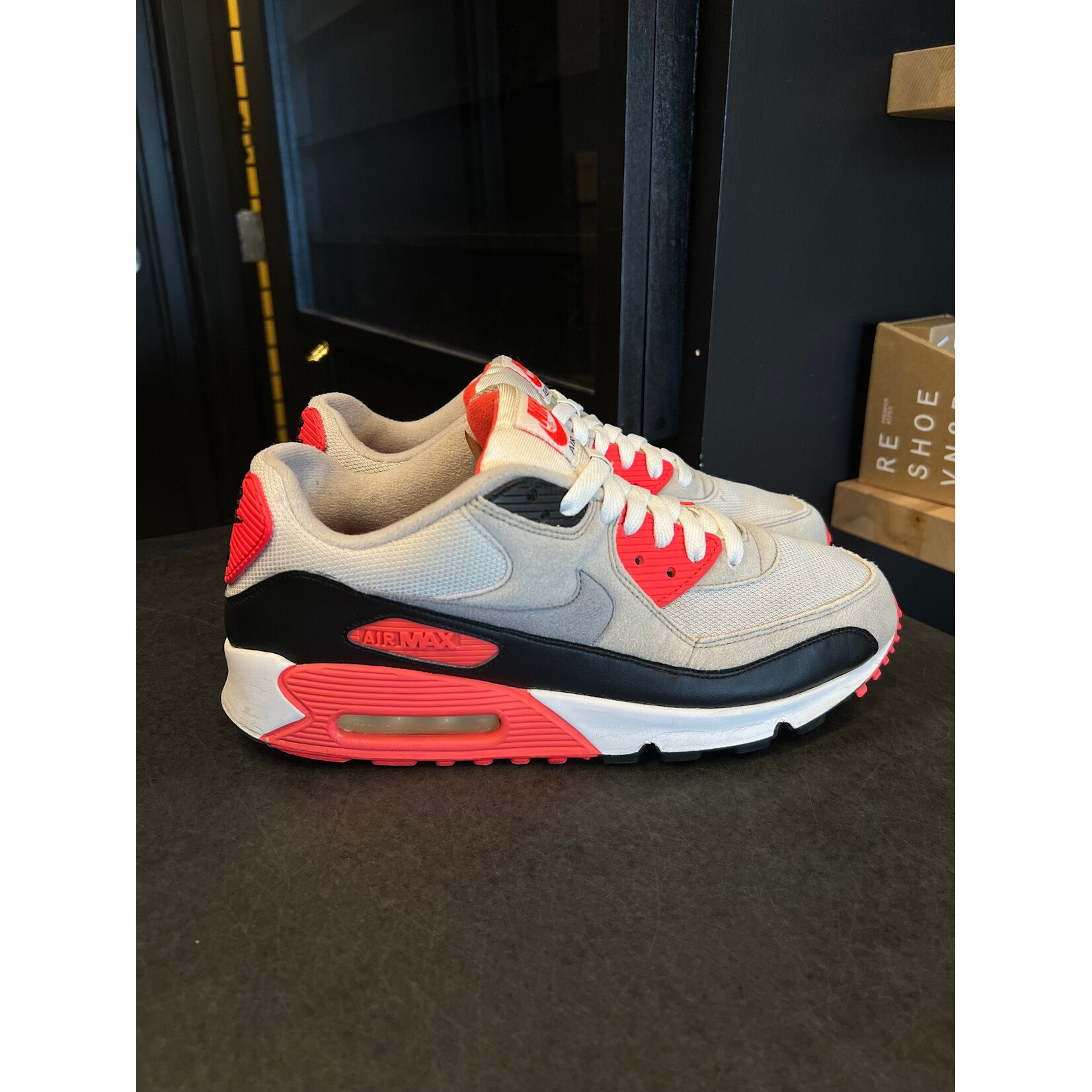 Nike Nike Air Max 90 Infrared (2010) Size 11, PREOWNED