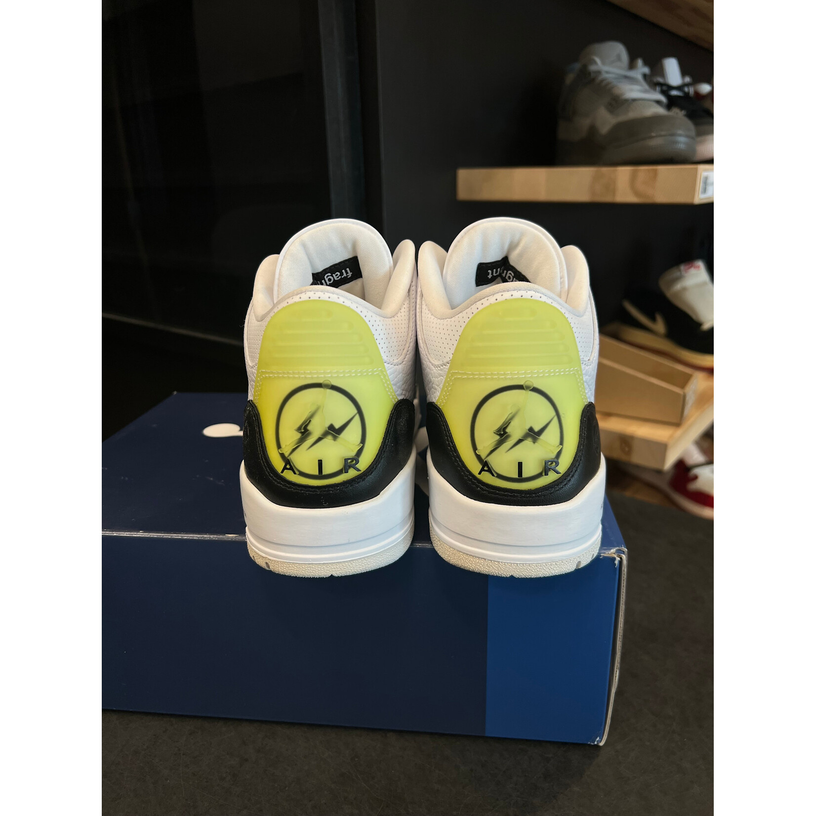 Jordan Jordan 3 Retro Fragment Size 9.5, DS BRAND NEW FLAWS