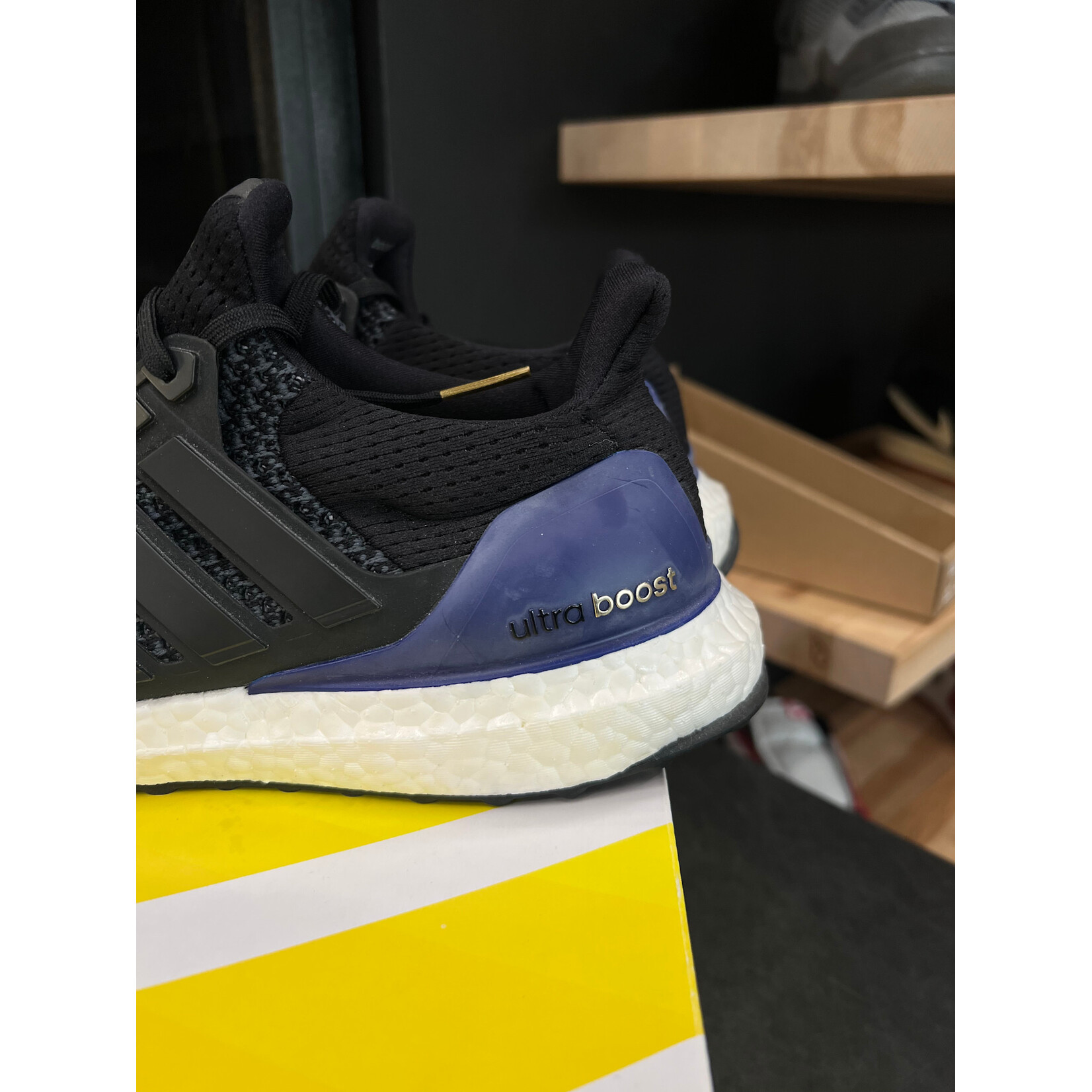 Adidas adidas Ultra Boost OG (2018/2020) Size 9.5, DS BRAND NEW FLAWS