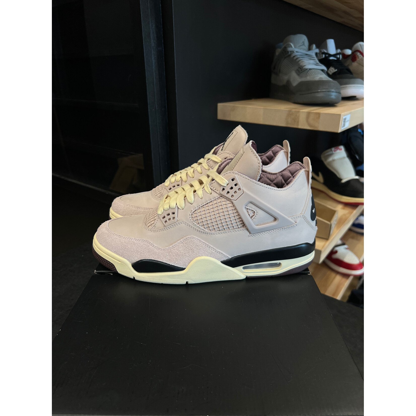Jordan Jordan 4 Retro OG SP A Ma Maniére While You Were Sleeping (Women's) Size 11.5W, PREOWNED