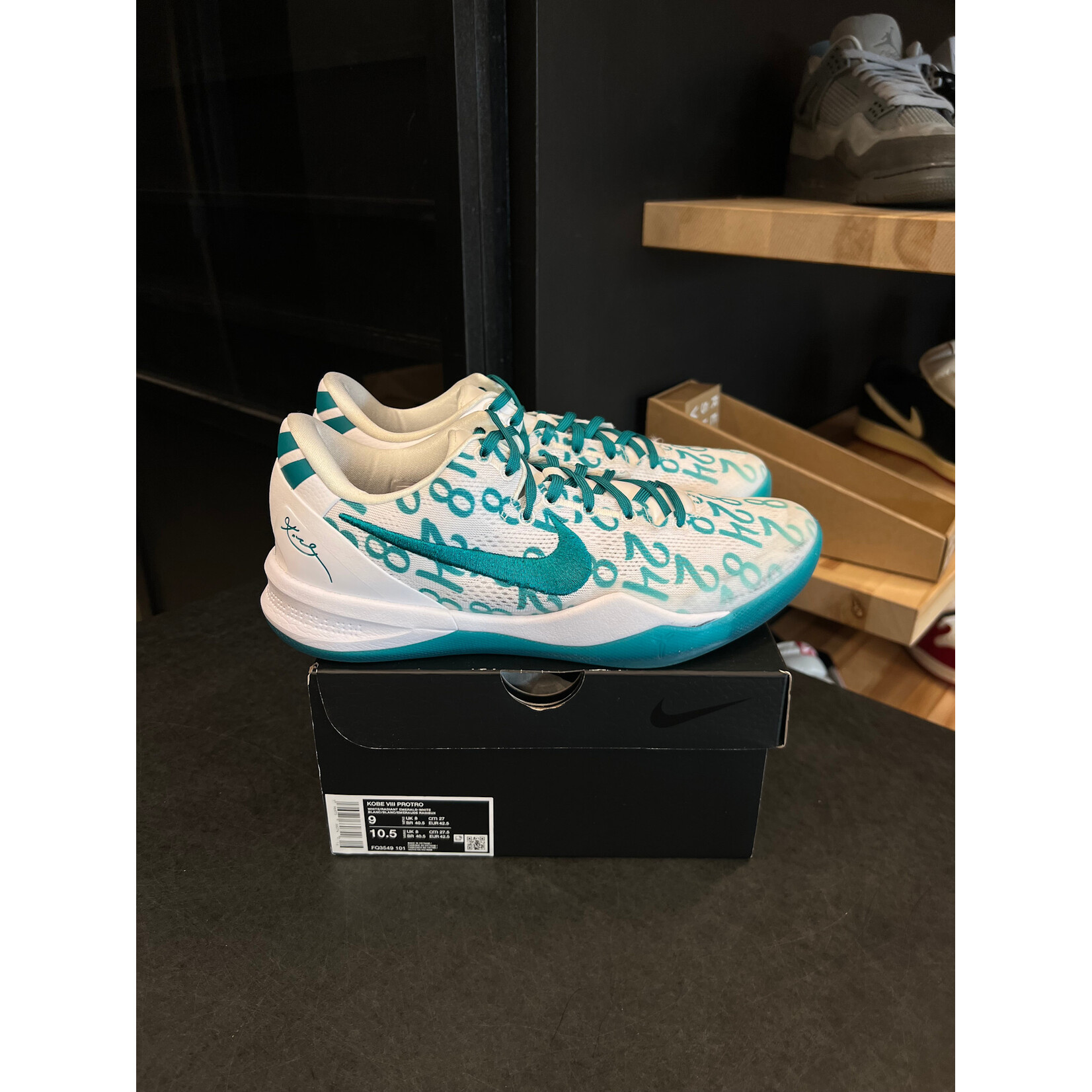 Nike Nike Kobe 8 Protro Radiant Emerald Size 9, PREOWNED