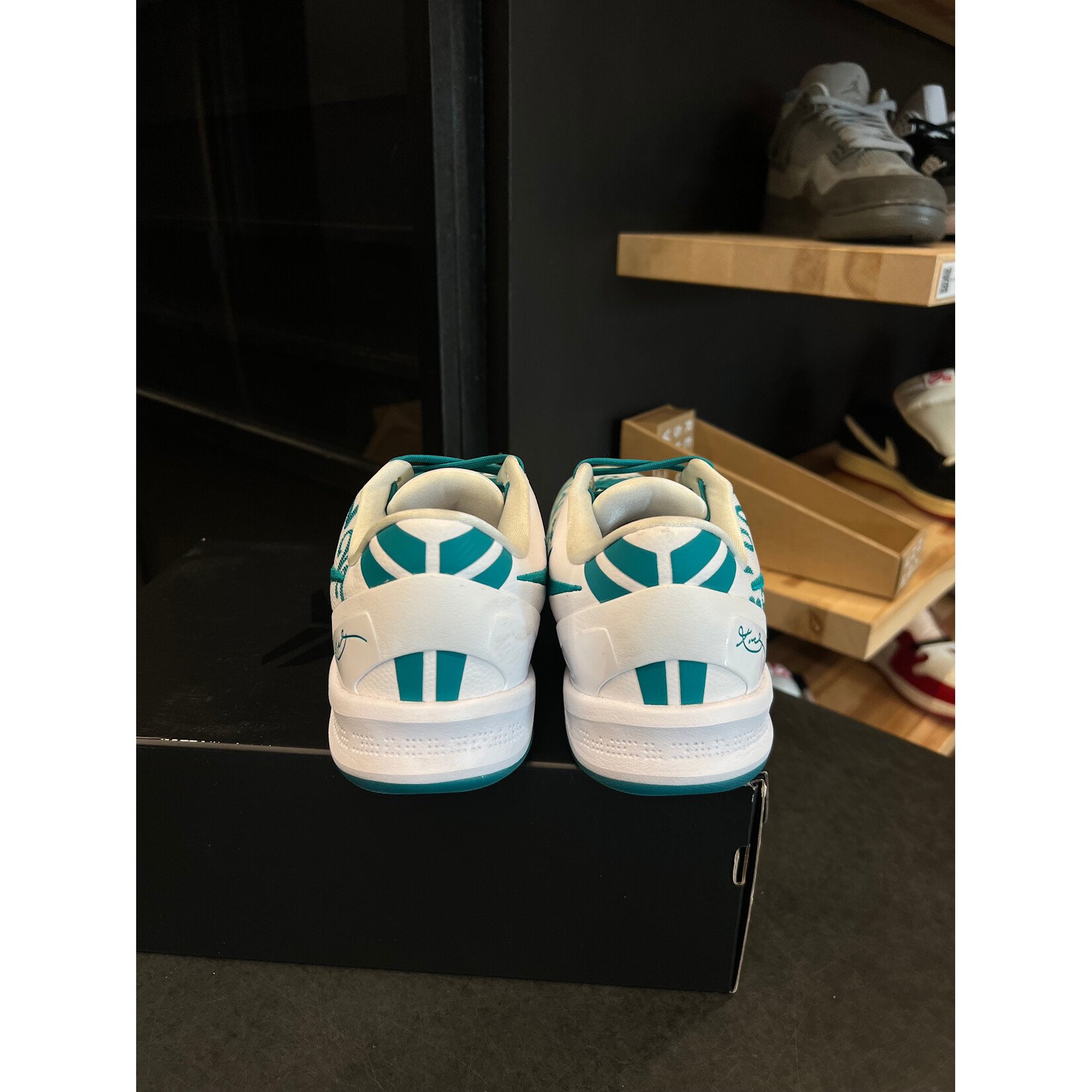 Nike Nike Kobe 8 Protro Radiant Emerald Size 9, PREOWNED