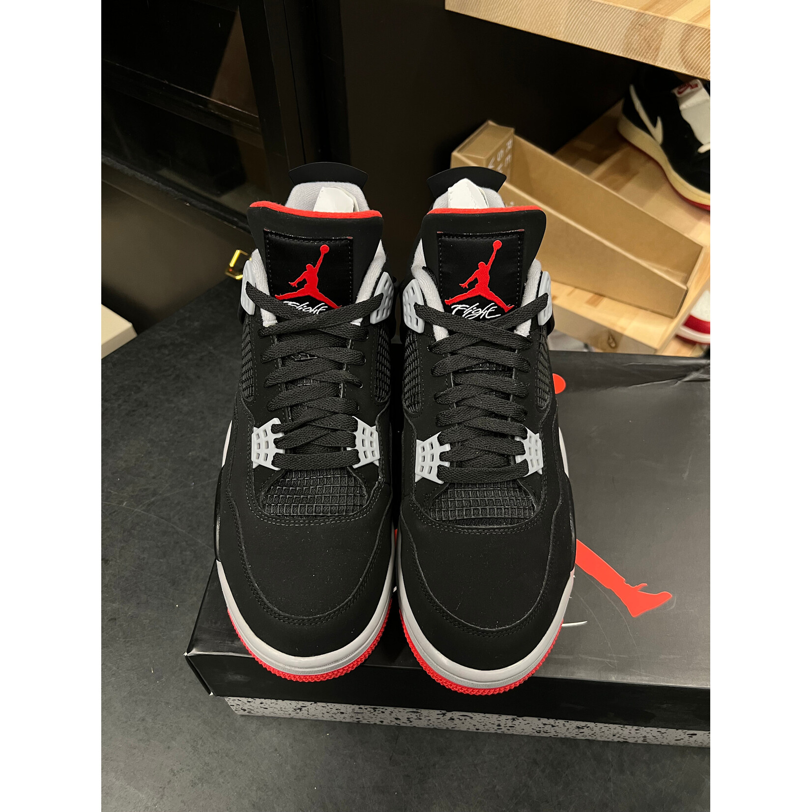 Jordan Jordan 4 Retro Bred (2019) Size 11, PREOWNED