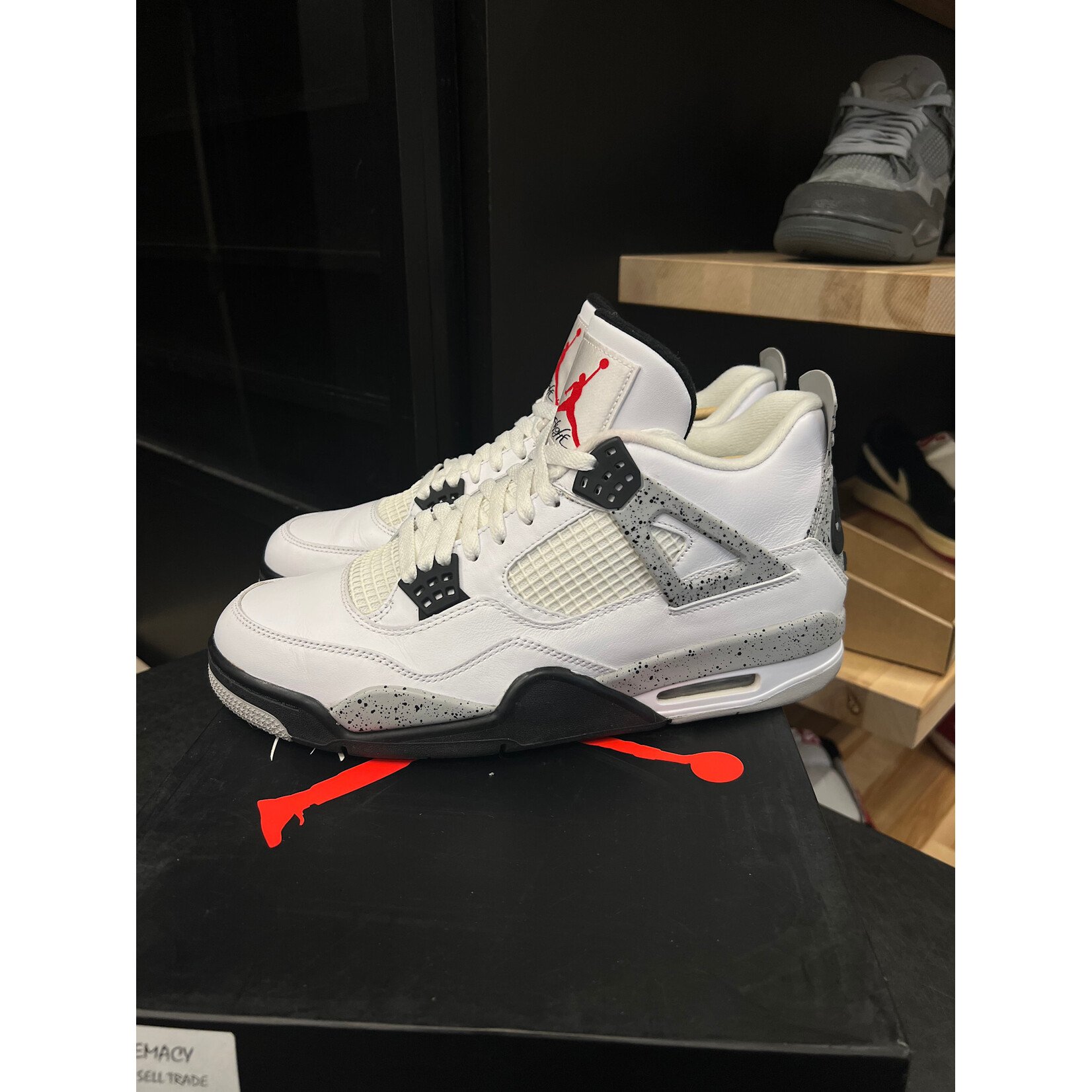Jordan Jordan 4 Retro White Cement (2016) Size 11, PREOWNED
