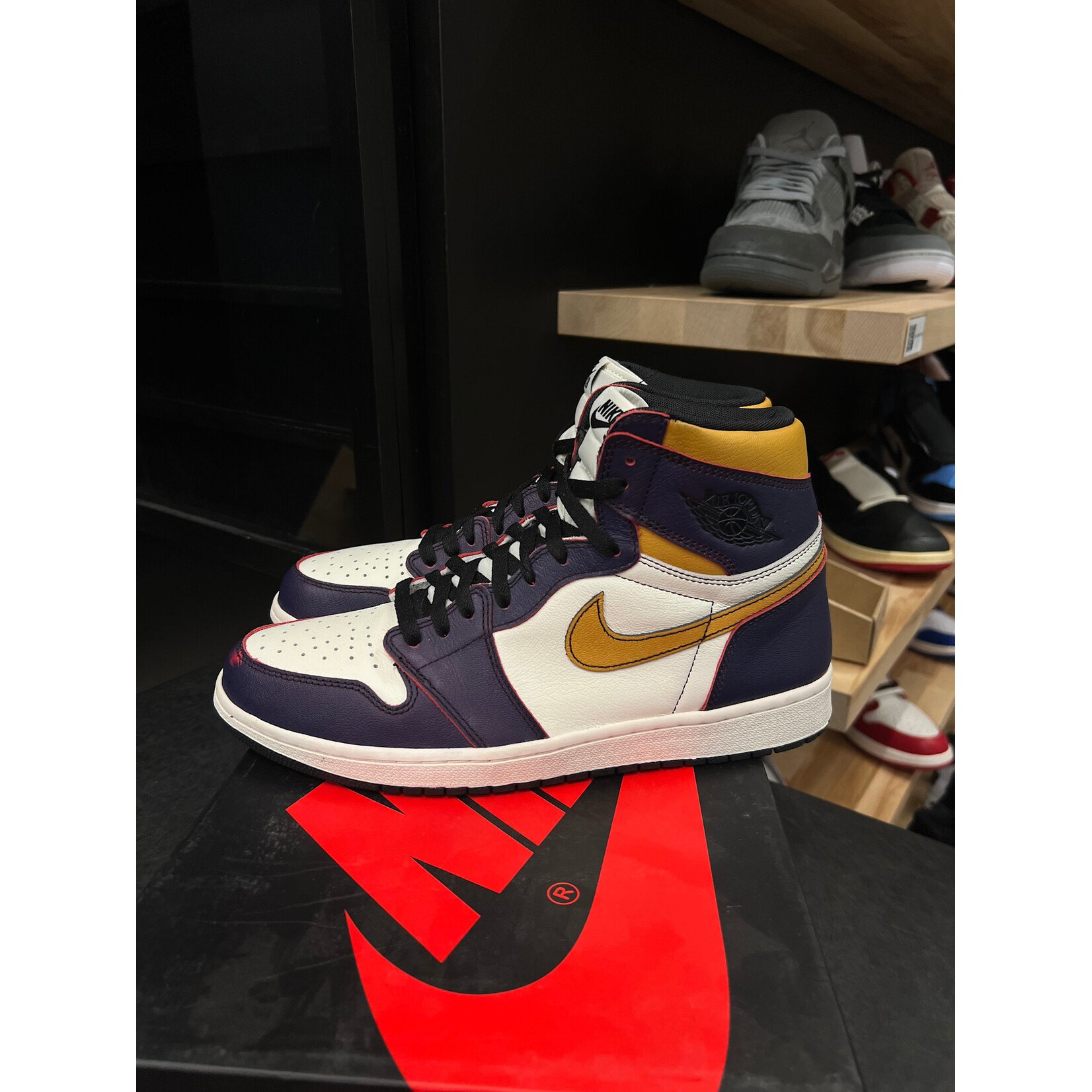 Jordan Jordan 1 Retro High OG Defiant SB LA to Chicago Size 11, PREOWNED