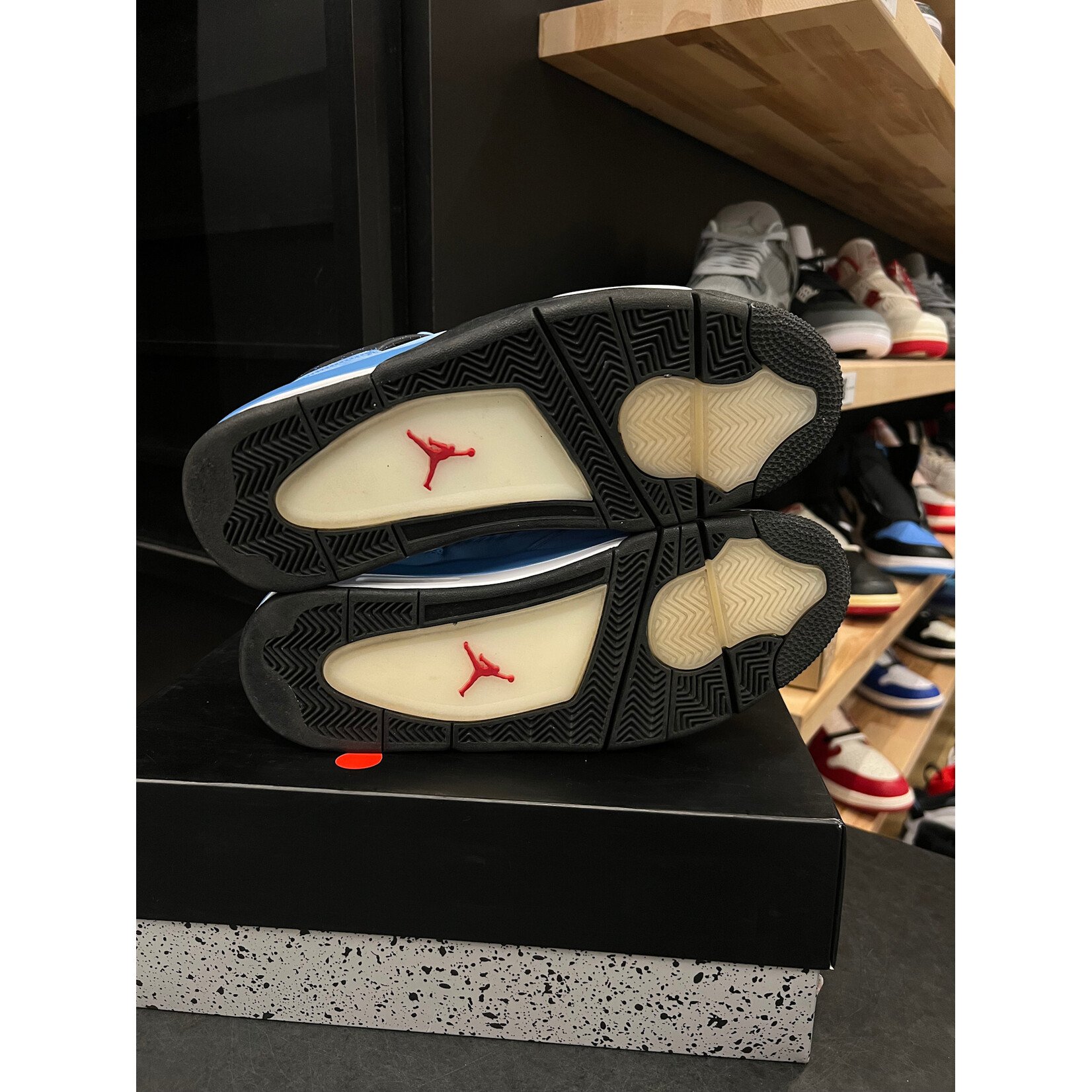 Jordan Jordan 4 Retro Travis Scott Cactus Jack Size 11, PREOWNED