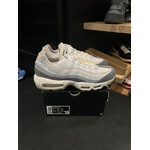 Nike Nike Air Max 95 Light Bone GID Size 11, PREOWNED