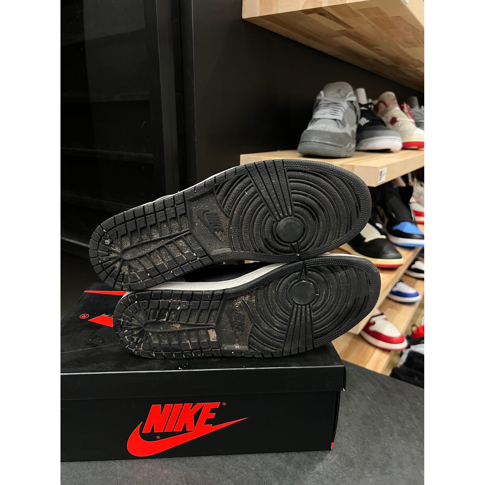 Jordan Jordan 1 Retro High Shadow (2018) Size 11, PREOWNED