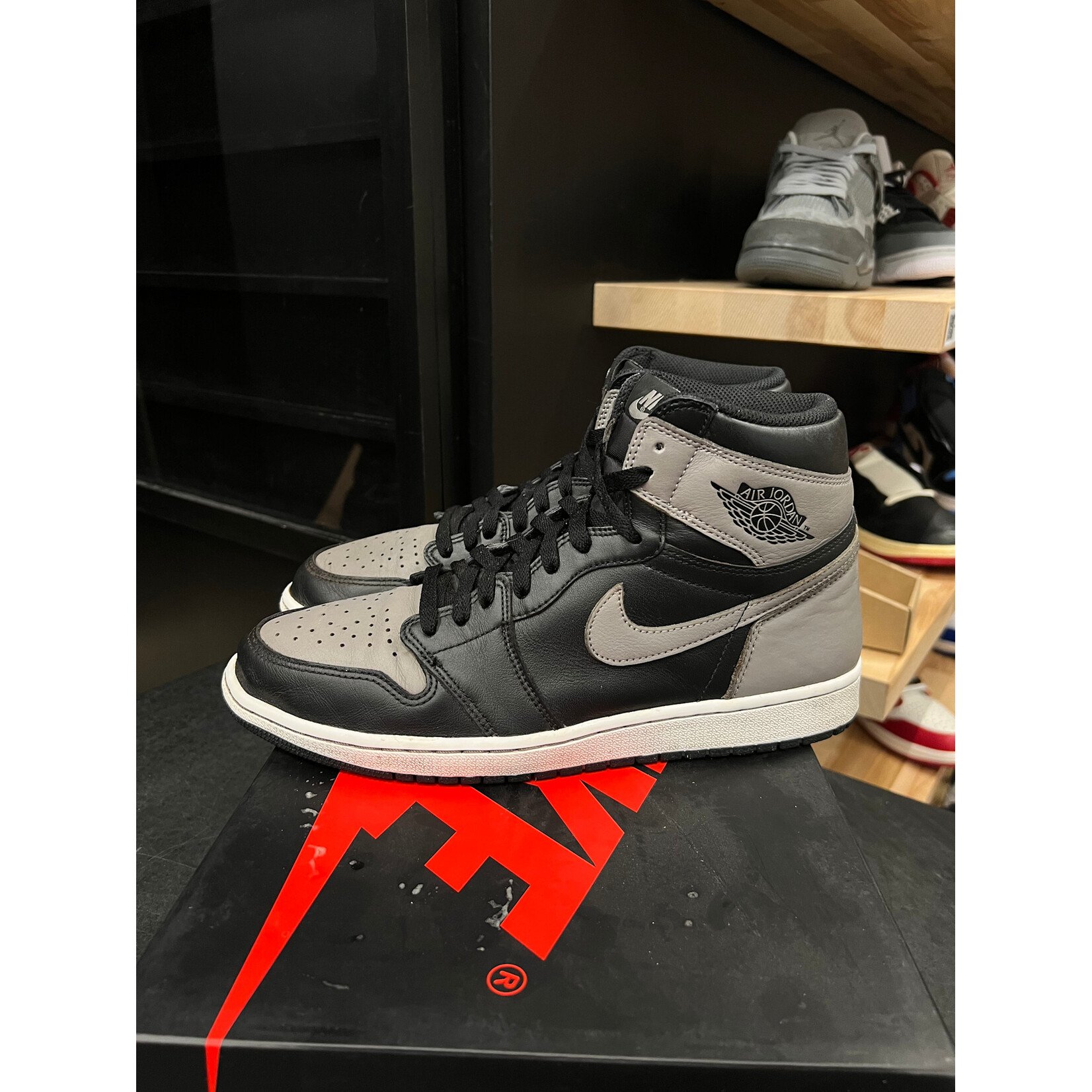 Jordan Jordan 1 Retro High Shadow (2018) Size 11, PREOWNED