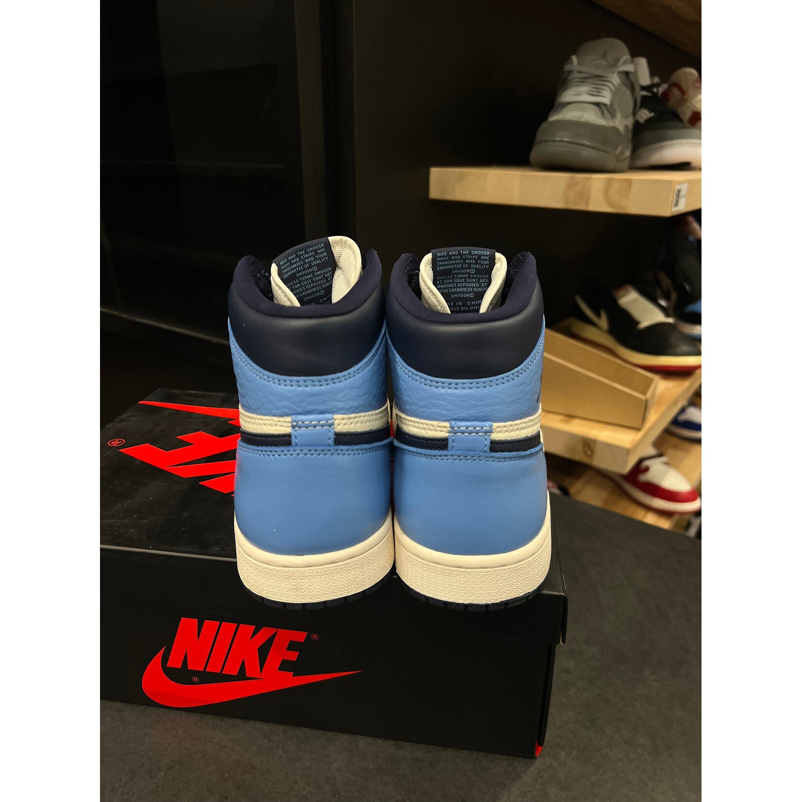 Jordan Jordan 1 Retro High Obsidian Size 10.5, PREOWNED