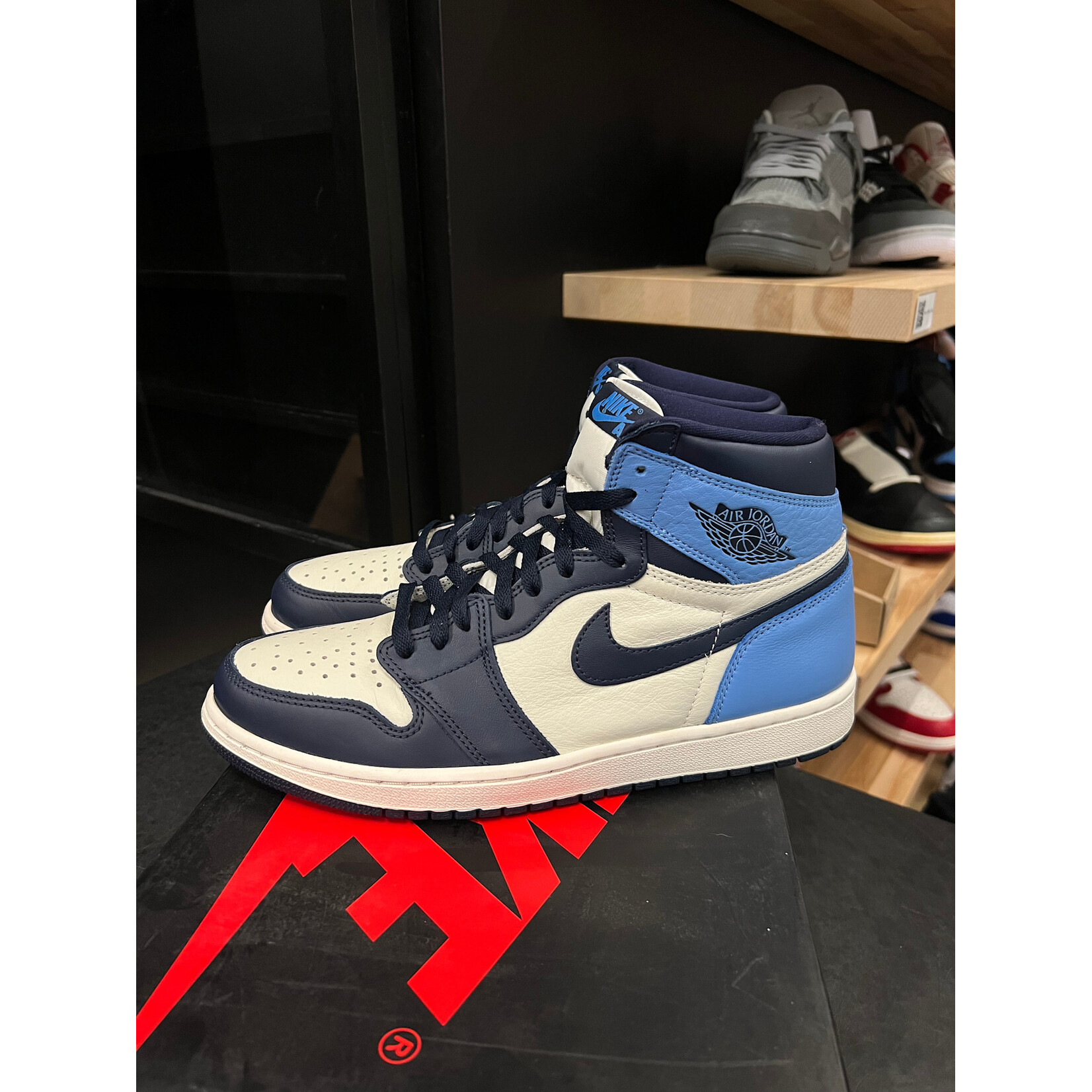Jordan Jordan 1 Retro High Obsidian Size 10.5, PREOWNED