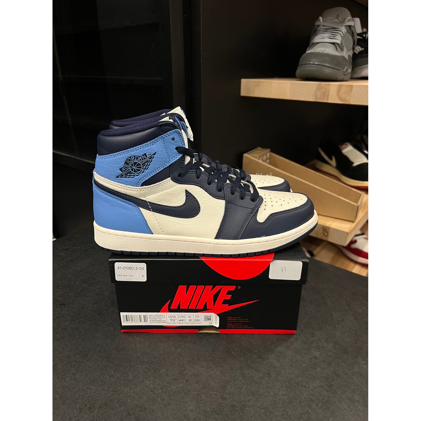 Jordan Jordan 1 Retro High Obsidian Size 10.5, PREOWNED