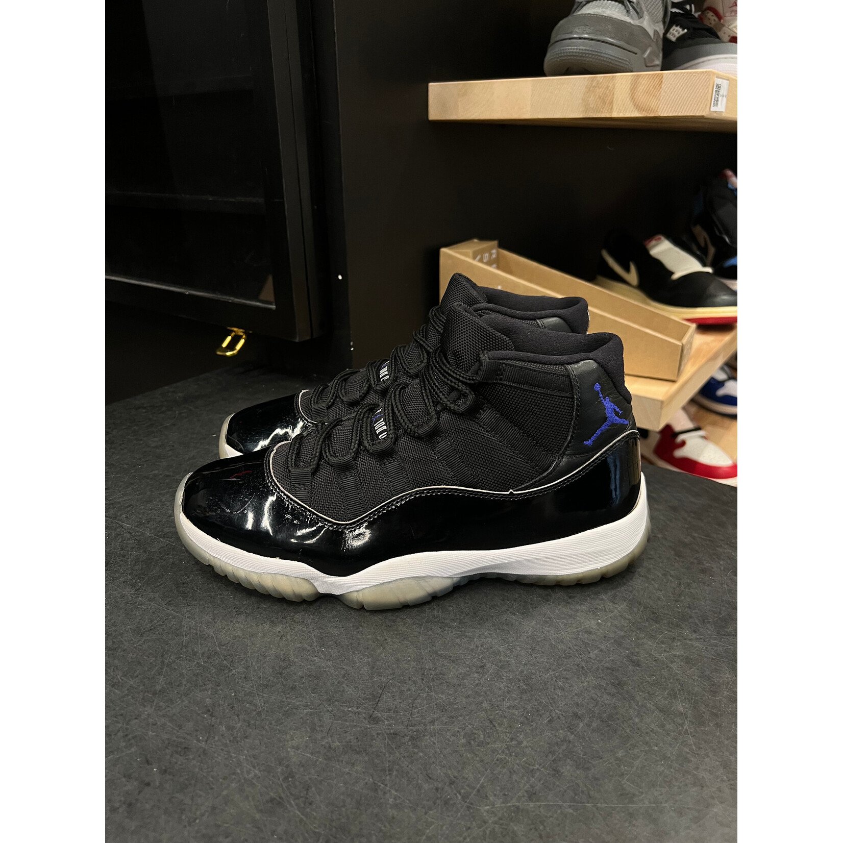 Jordan Jordan 11 Retro Space Jam (2016) Size 10, PREOWNED