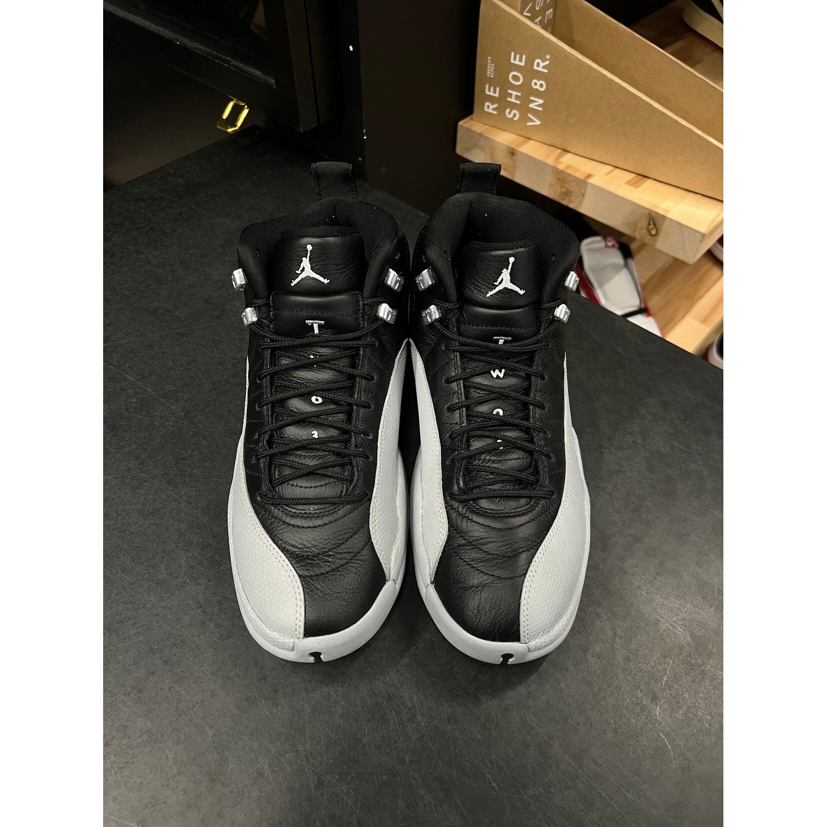 Jordan Jordan 12 Retro Barons Size 8.5, PREOWNED