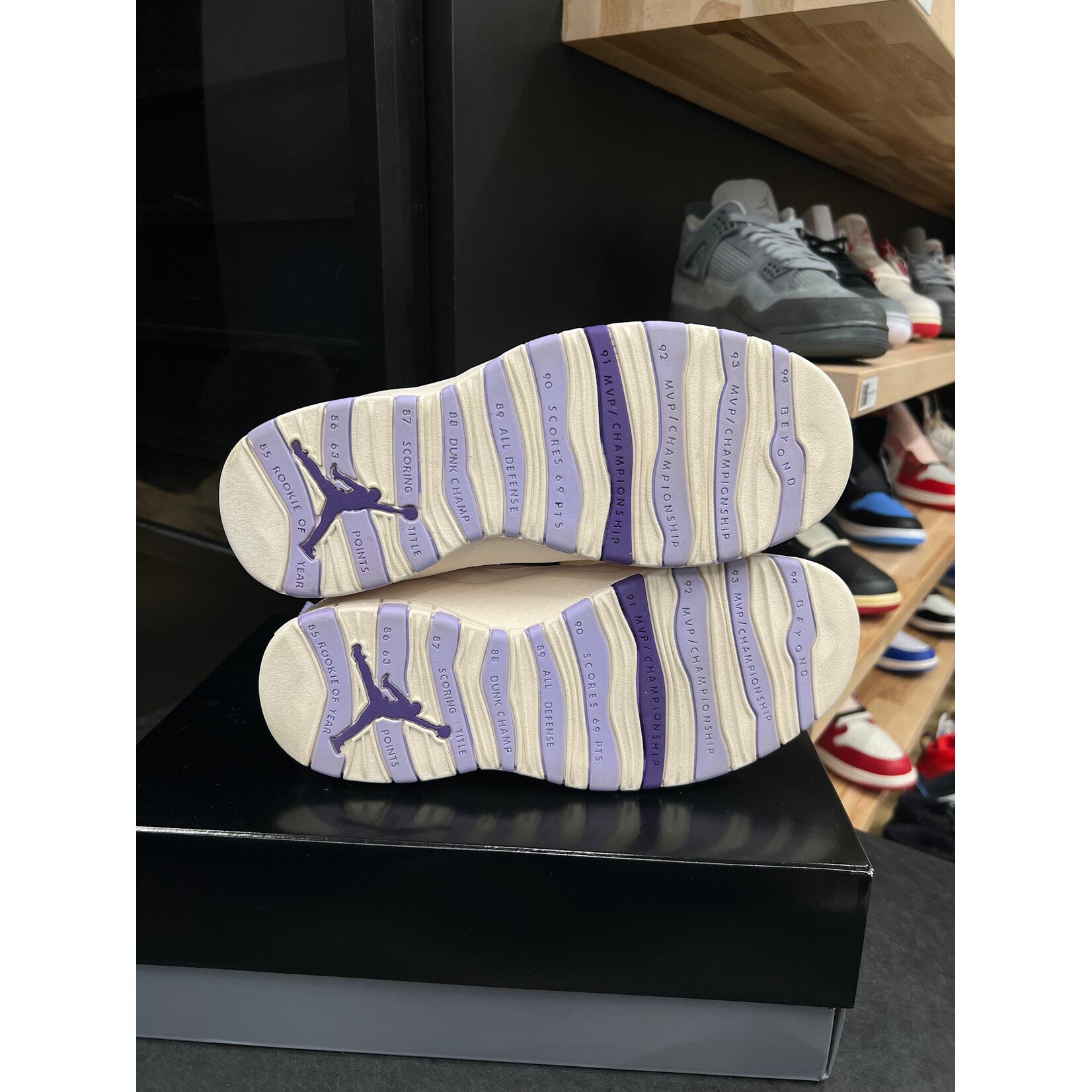 Jordan Jordan 10 Retro Hydrangeas (Women's) Size 12W, PREOWNED