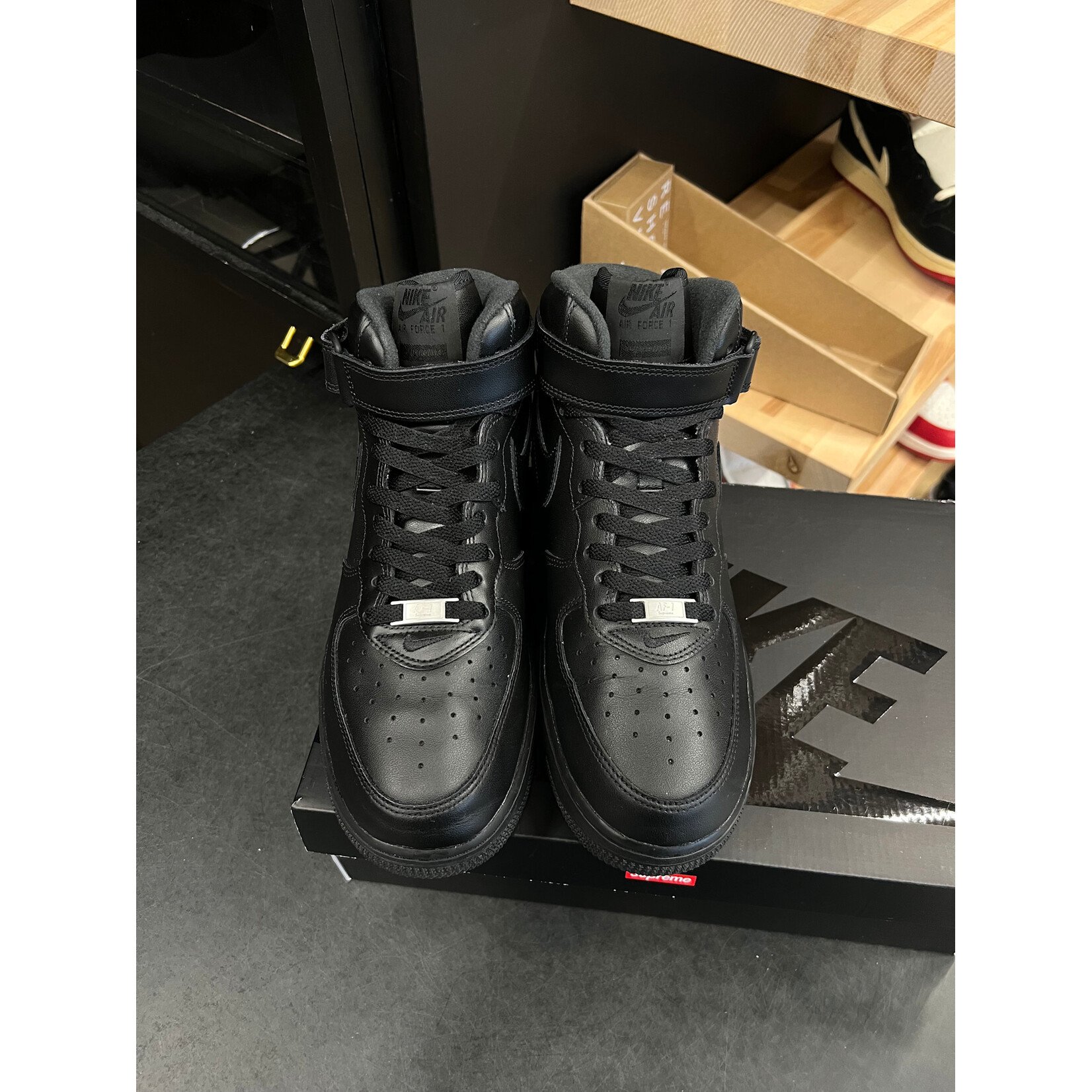 Nike Nike Air Force 1 Mid Supreme Black Size 9, PREOWNED