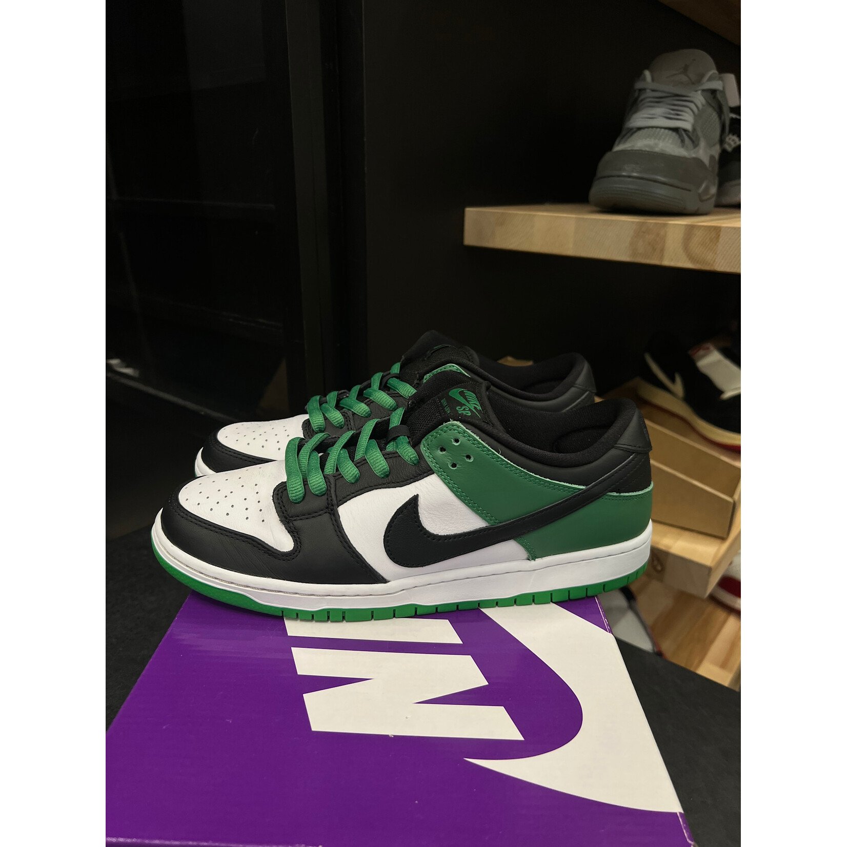 Nike Nike SB Dunk Low Classic Green Size 9.5, PREOWNED