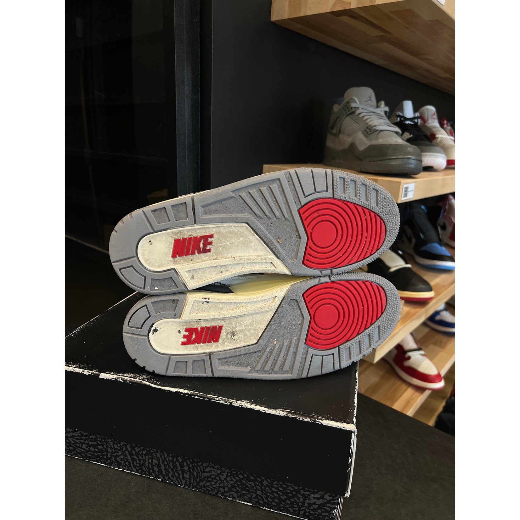 Jordan Jordan 3 Retro White Cement Reimagined Size 10, PREOWNED