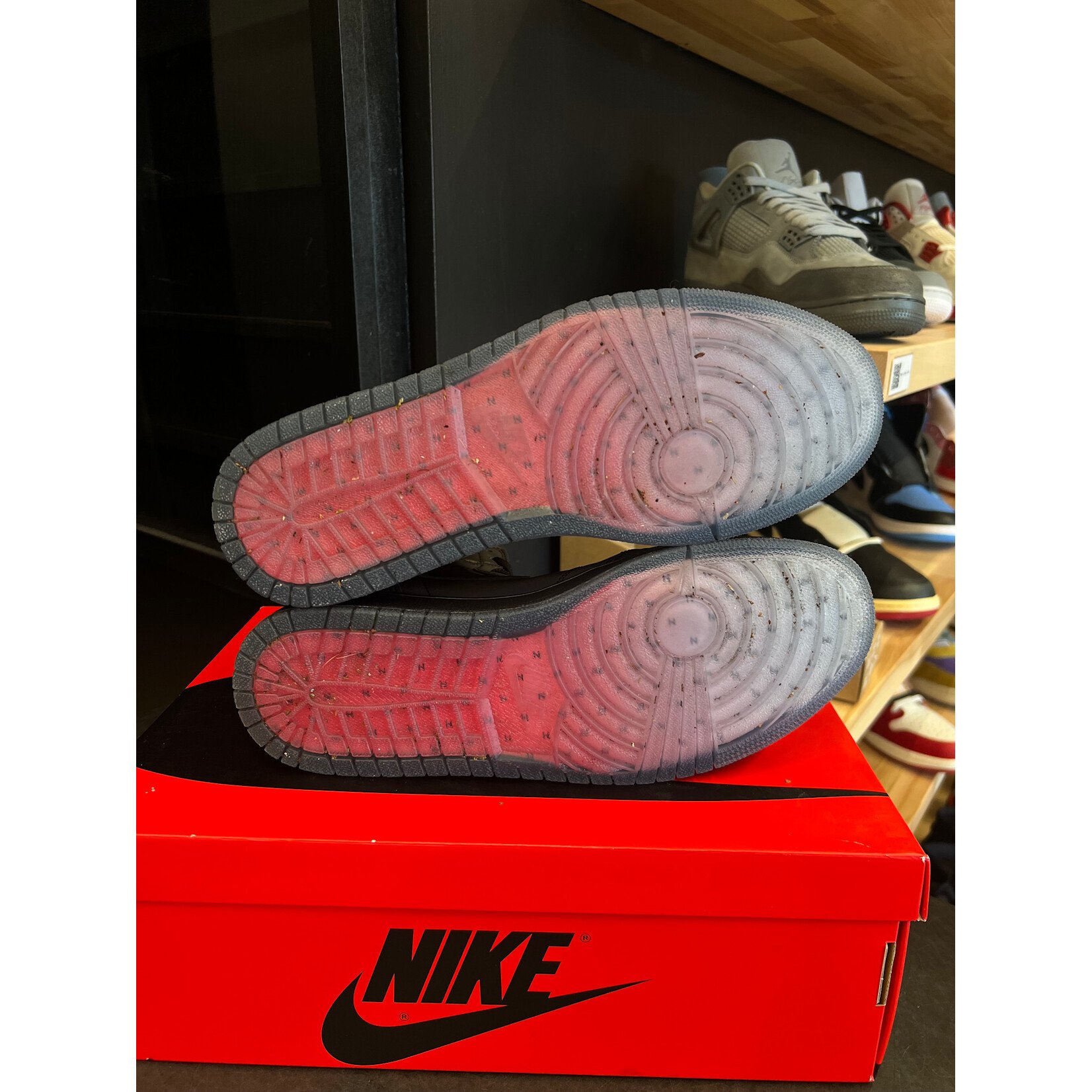 Jordan Jordan 1 Retro High Zoom Fearless Size 11, PREOWNED