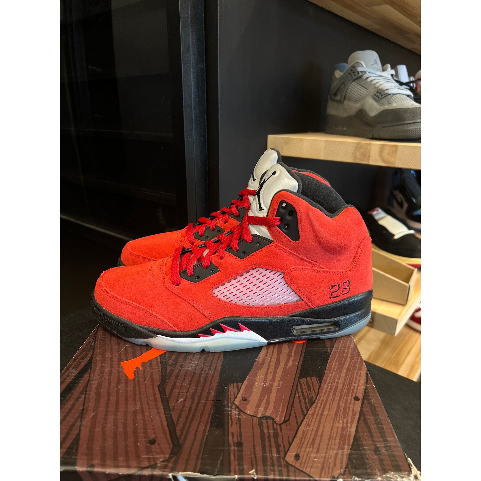 Jordan Jordan 5 Retro Raging Bull Red (2021) Size 11, PREOWNED