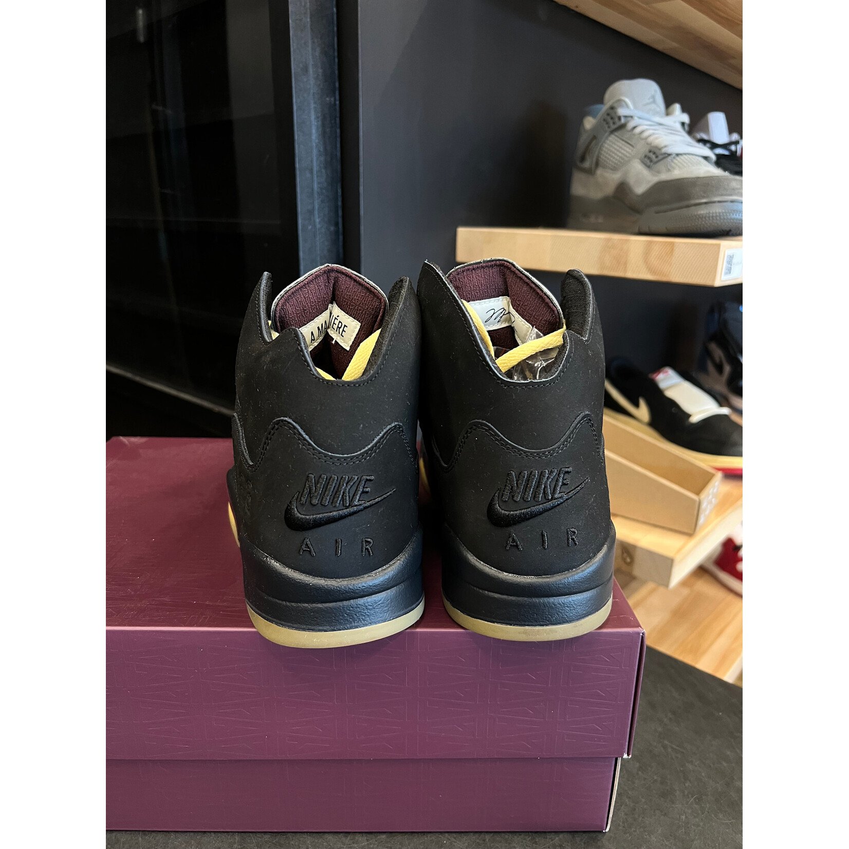 Jordan Jordan 5 Retro A Ma Maniére Dusk Size 11, PREOWNED